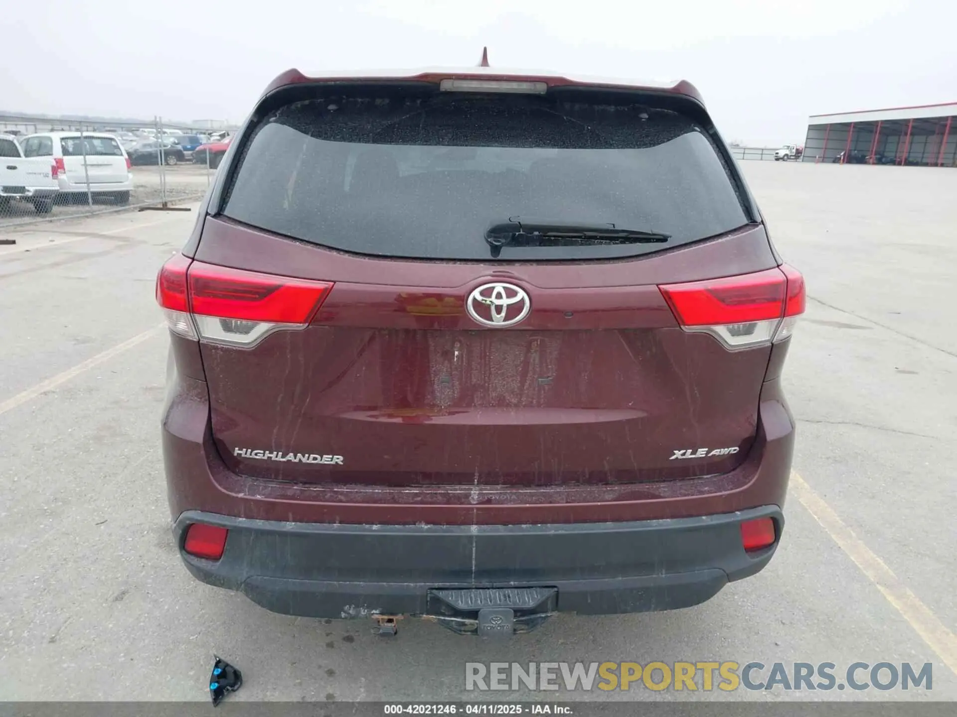 16 fotografías del automóvil dañado 5TDJZRFH8KS993713 TOYOTA HIGHLANDER 2019
