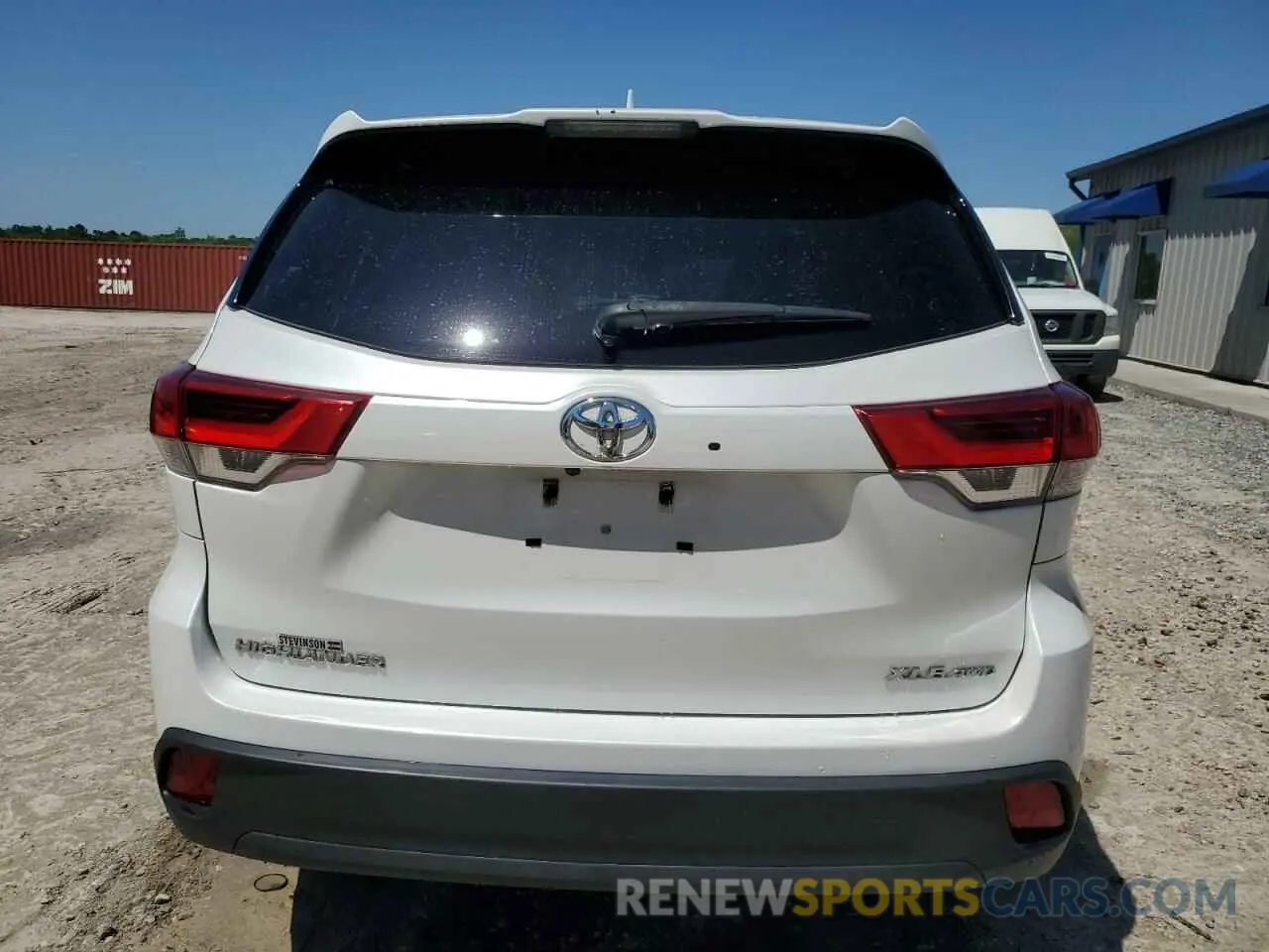 6 fotografías del automóvil dañado 5TDJZRFH9KS571773 TOYOTA HIGHLANDER 2019