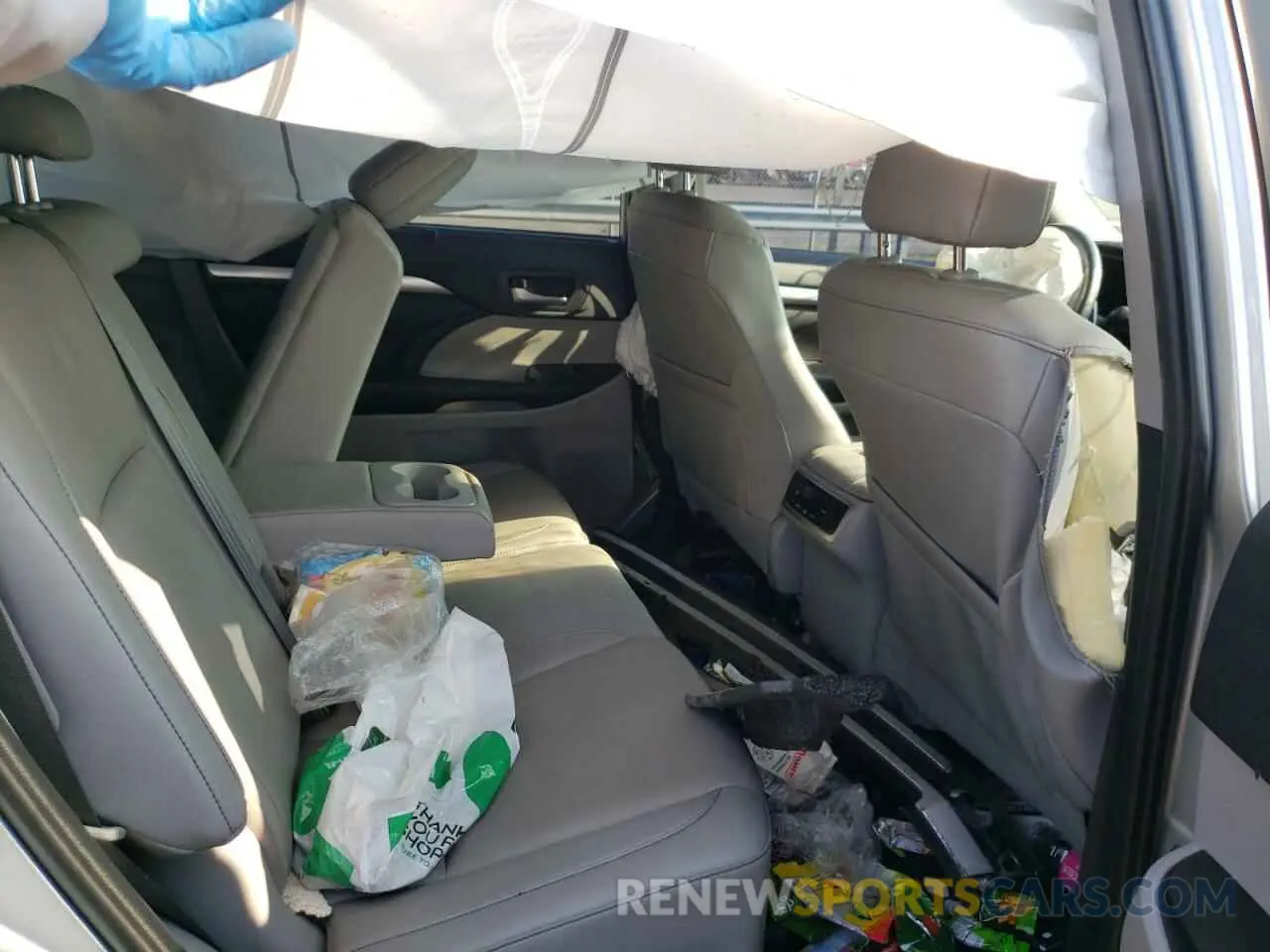 6 fotografías del automóvil dañado 5TDJZRFH9KS597743 TOYOTA HIGHLANDER 2019