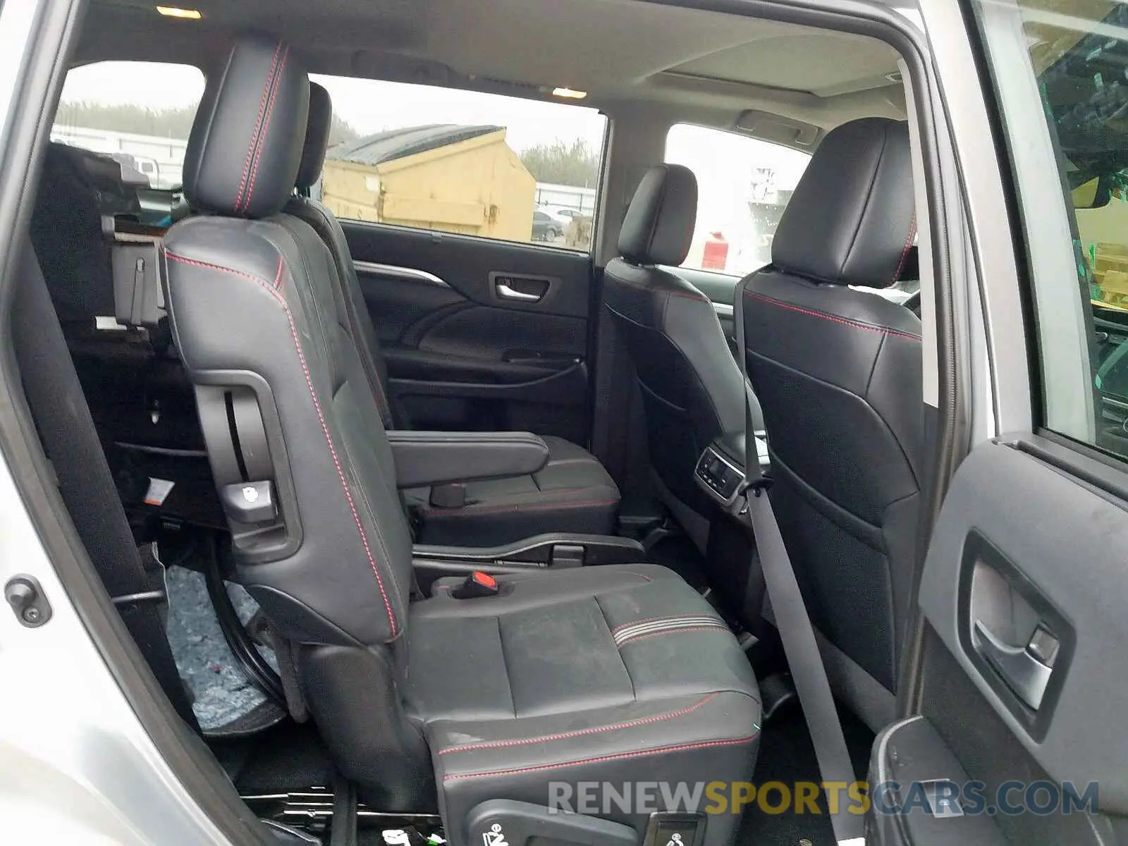 6 fotografías del automóvil dañado 5TDJZRFH9KS604013 TOYOTA HIGHLANDER 2019