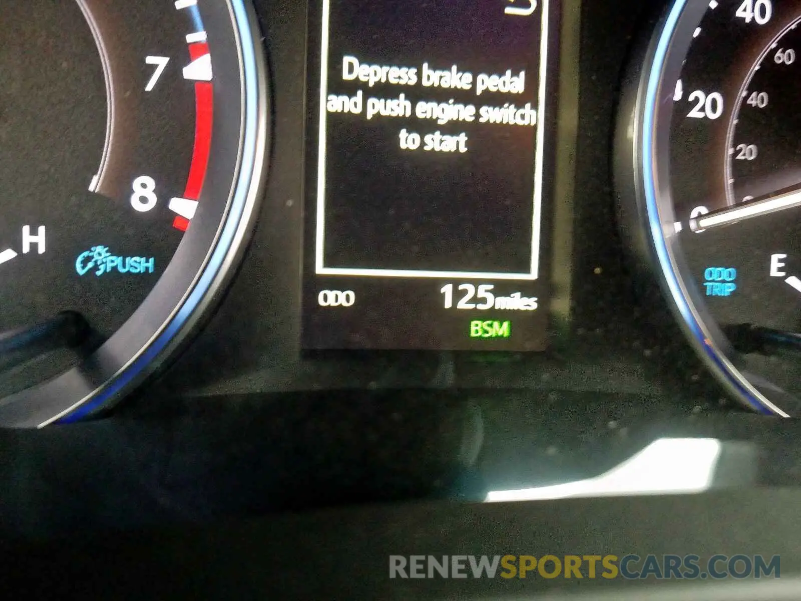 8 fotografías del automóvil dañado 5TDJZRFH9KS604013 TOYOTA HIGHLANDER 2019