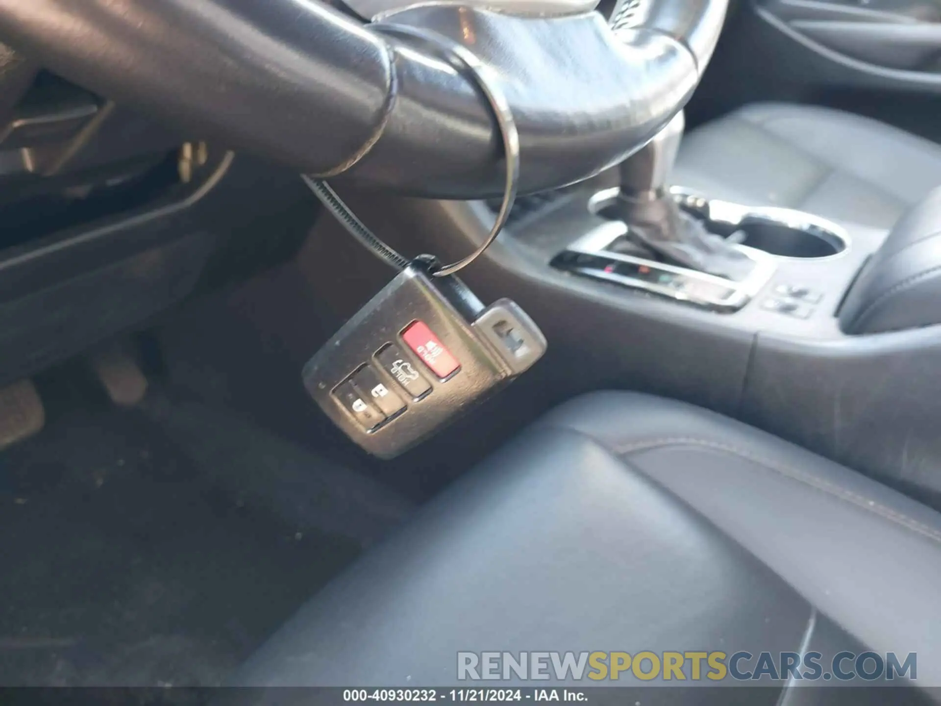 11 fotografías del automóvil dañado 5TDJZRFH9KS627467 TOYOTA HIGHLANDER 2019