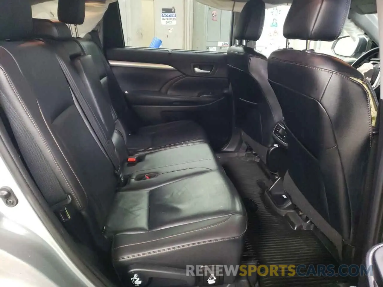10 fotografías del automóvil dañado 5TDJZRFH9KS712163 TOYOTA HIGHLANDER 2019