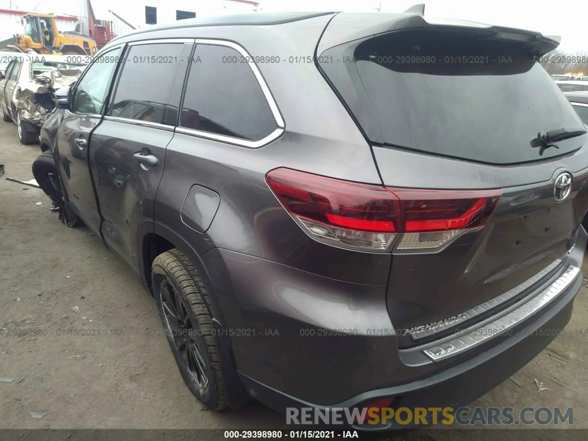 3 fotografías del automóvil dañado 5TDJZRFH9KS936467 TOYOTA HIGHLANDER 2019