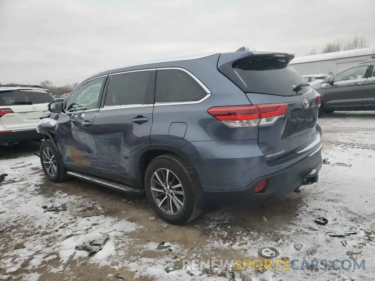 2 fotografías del automóvil dañado 5TDJZRFH9KS955844 TOYOTA HIGHLANDER 2019