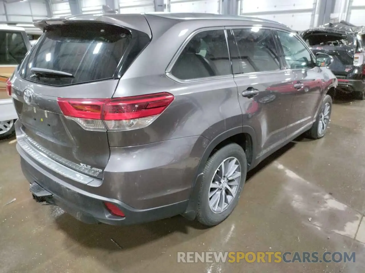 4 fotografías del automóvil dañado 5TDJZRFHXKS569241 TOYOTA HIGHLANDER 2019