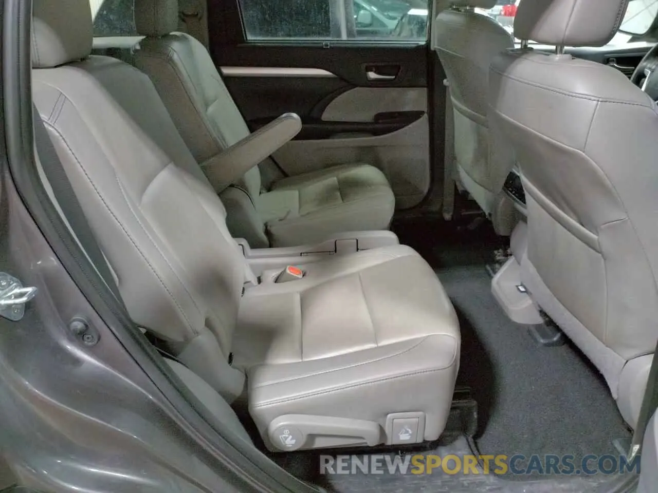 6 fotografías del automóvil dañado 5TDJZRFHXKS569241 TOYOTA HIGHLANDER 2019