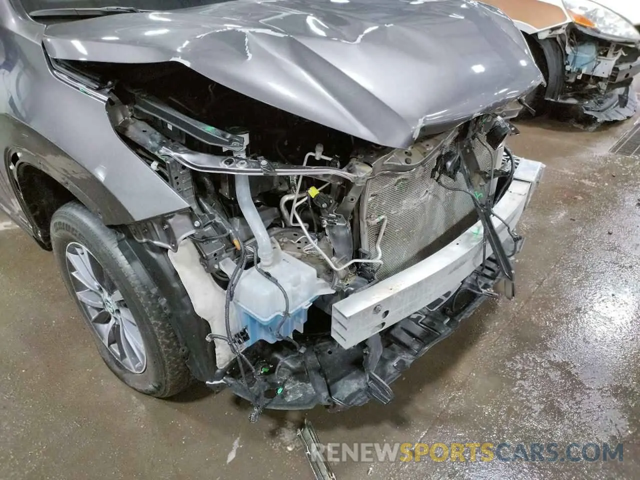 9 fotografías del automóvil dañado 5TDJZRFHXKS569241 TOYOTA HIGHLANDER 2019