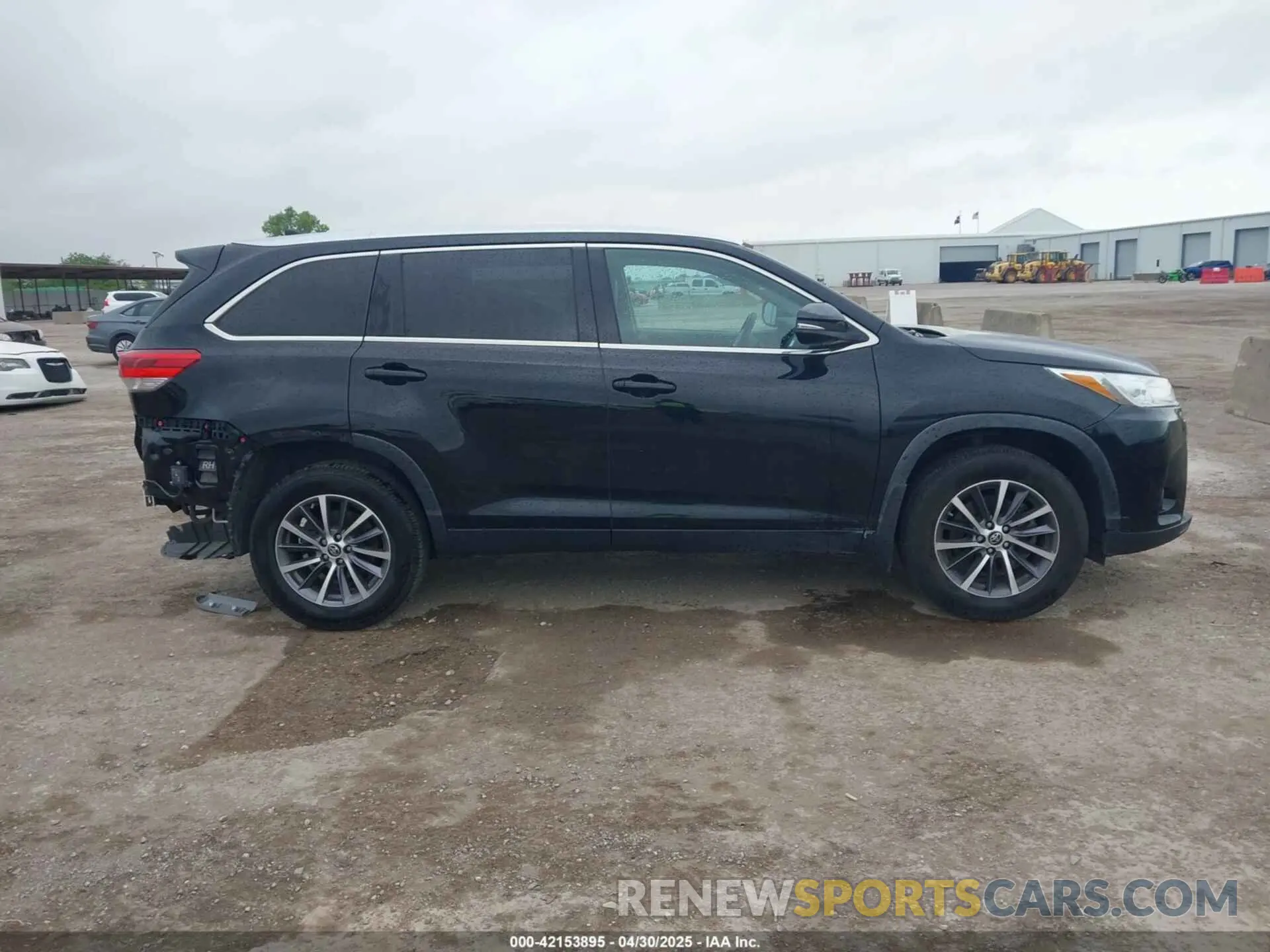 14 fotografías del automóvil dañado 5TDJZRFHXKS573838 TOYOTA HIGHLANDER 2019