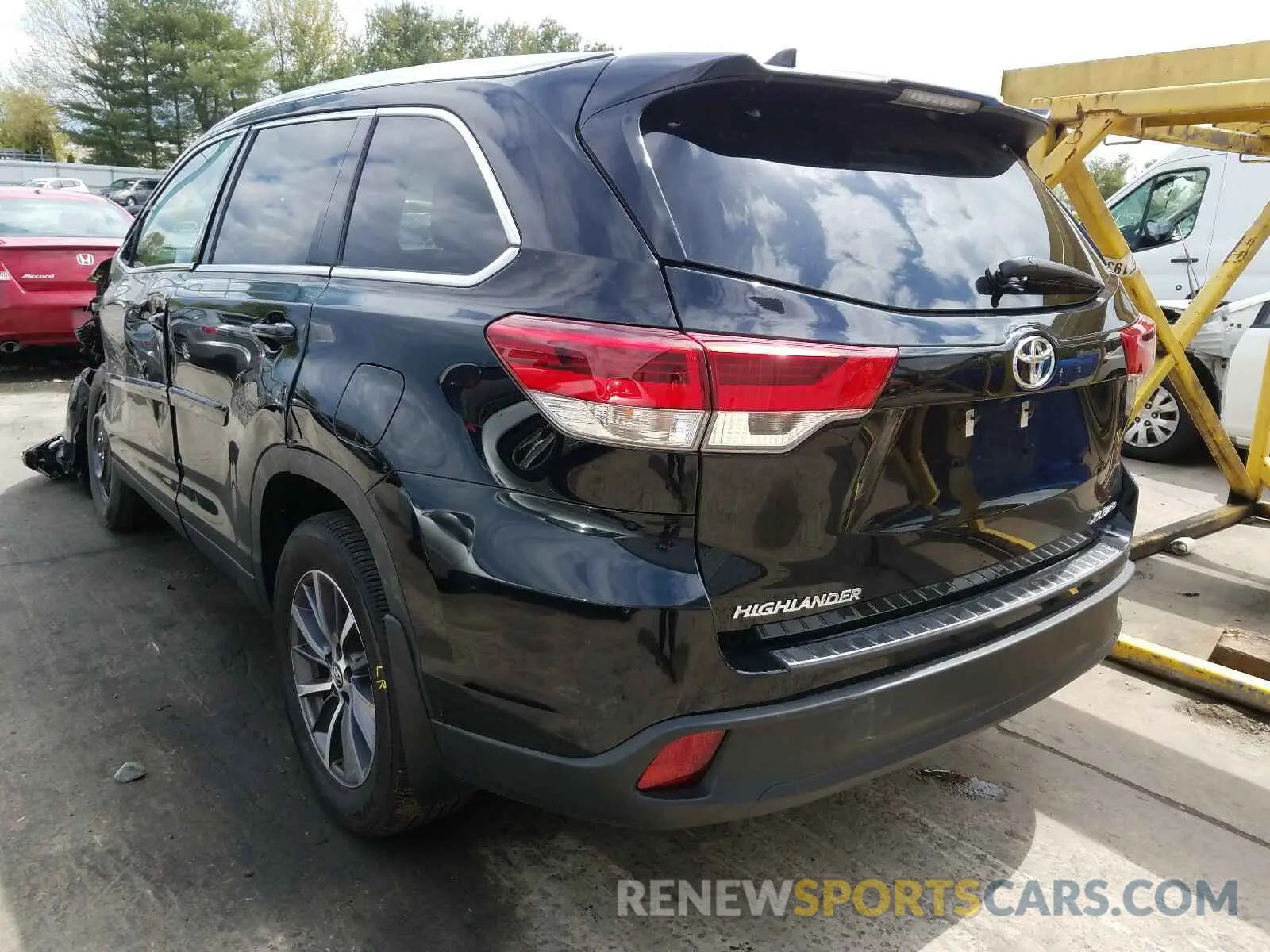 3 fotografías del automóvil dañado 5TDJZRFHXKS577694 TOYOTA HIGHLANDER 2019