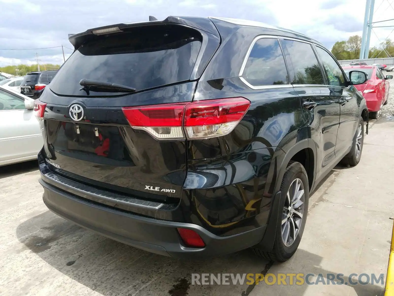 4 fotografías del automóvil dañado 5TDJZRFHXKS577694 TOYOTA HIGHLANDER 2019