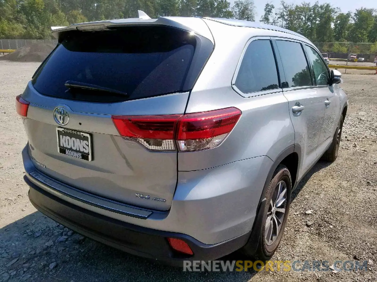 4 fotografías del automóvil dañado 5TDJZRFHXKS579512 TOYOTA HIGHLANDER 2019