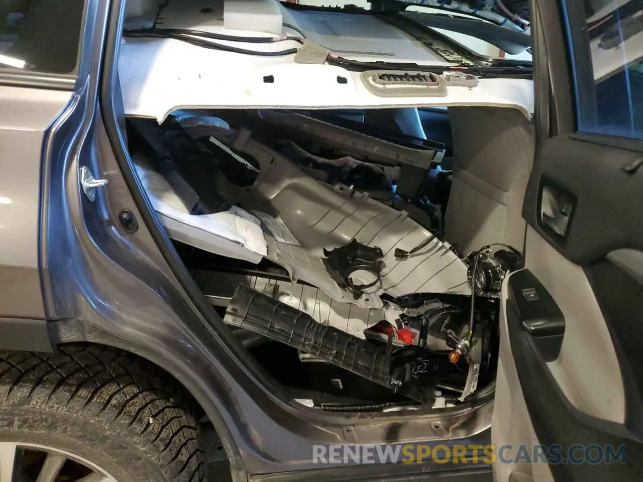 11 fotografías del automóvil dañado 5TDJZRFHXKS628532 TOYOTA HIGHLANDER 2019