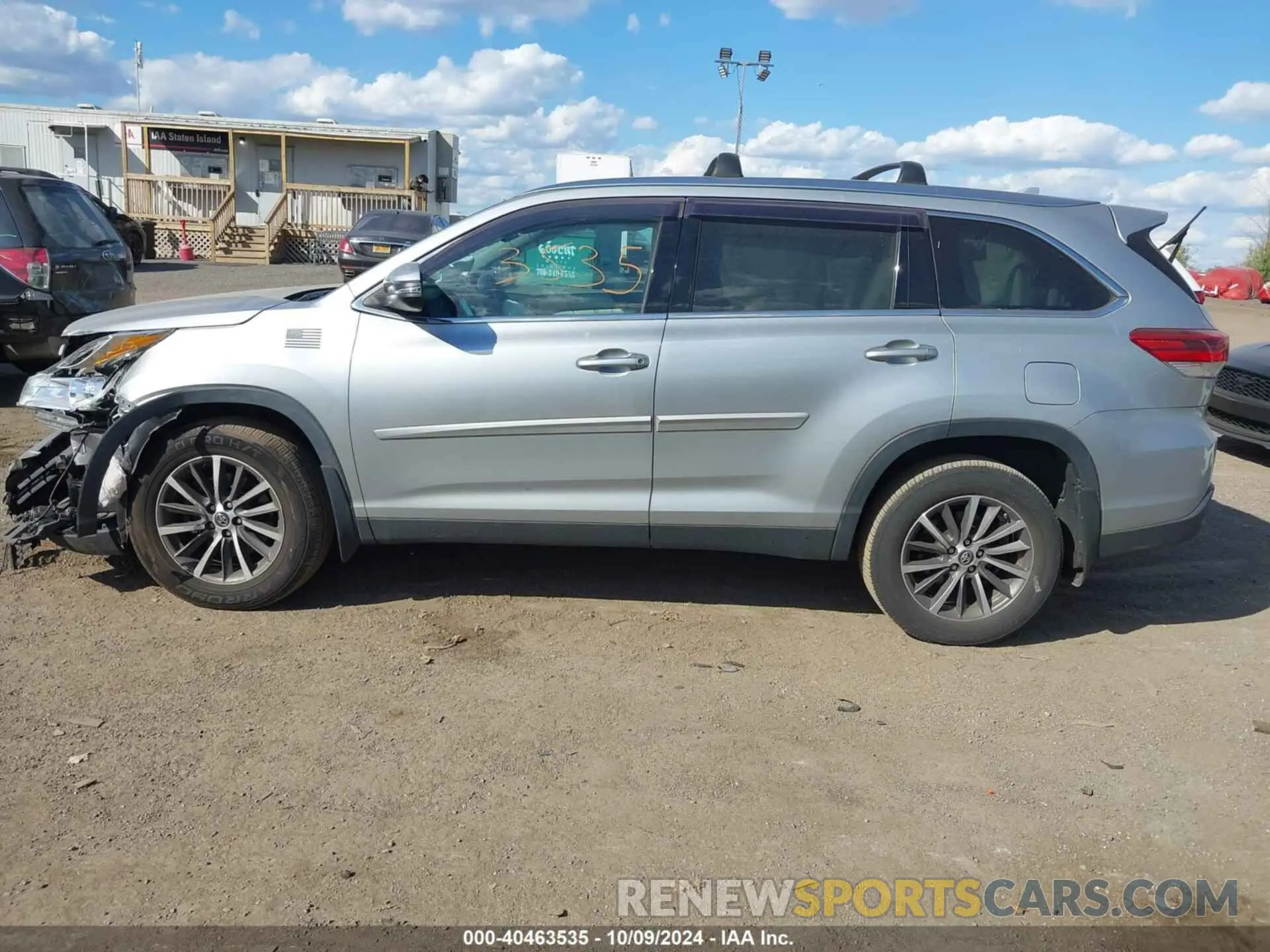 14 fotografías del automóvil dañado 5TDJZRFHXKS726296 TOYOTA HIGHLANDER 2019