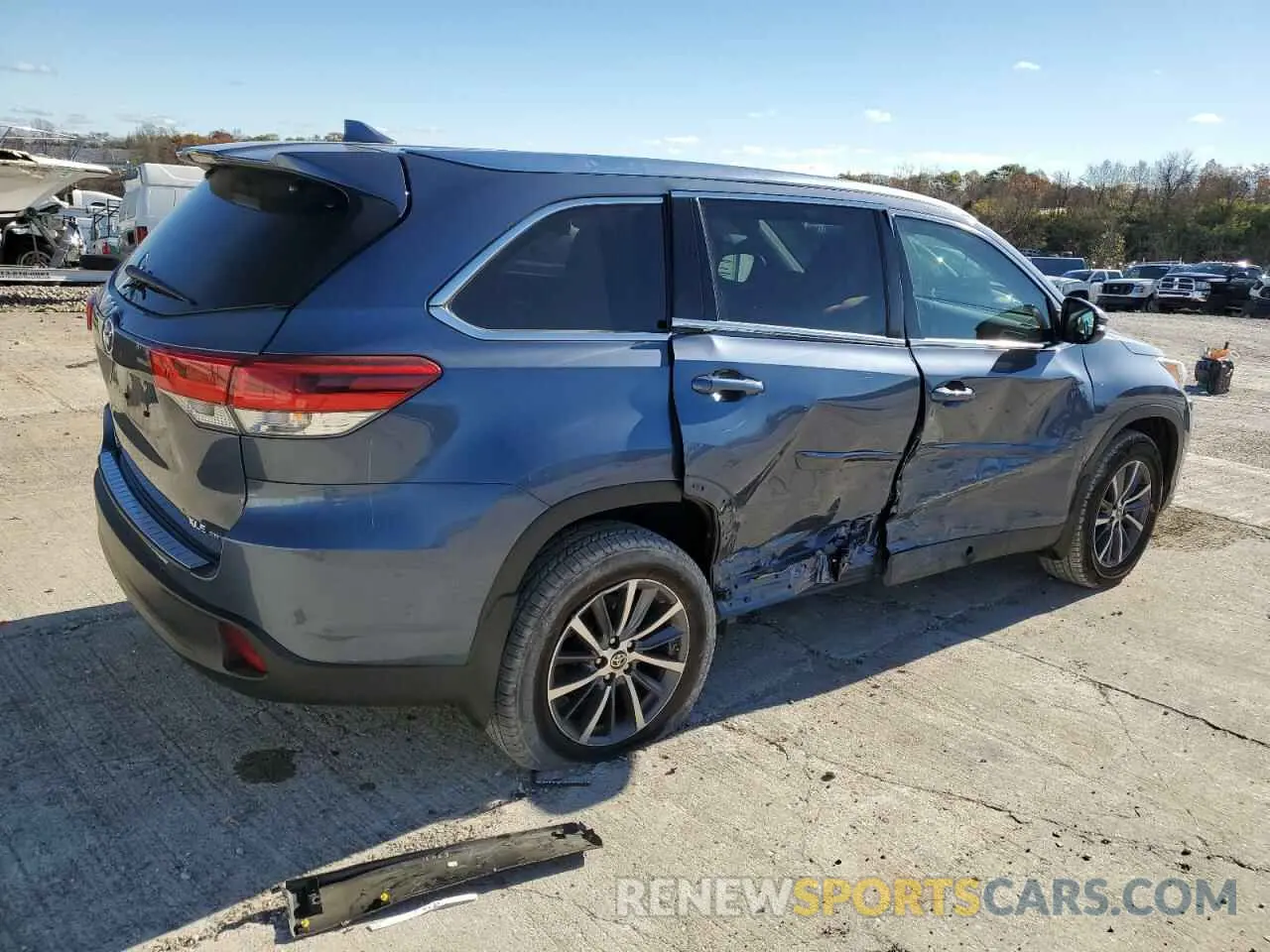3 fotografías del automóvil dañado 5TDJZRFHXKS744149 TOYOTA HIGHLANDER 2019