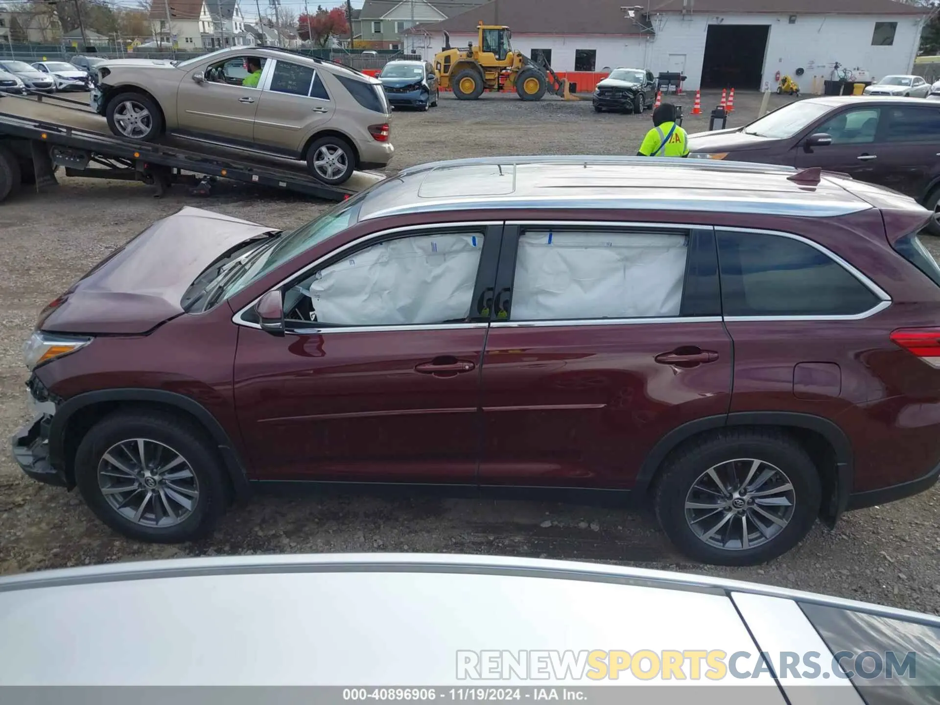 14 fotografías del automóvil dañado 5TDJZRFHXKS989985 TOYOTA HIGHLANDER 2019