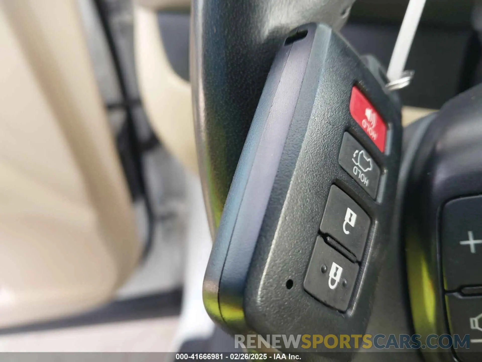 11 fotografías del automóvil dañado 5TDKZRFH0KS315218 TOYOTA HIGHLANDER 2019