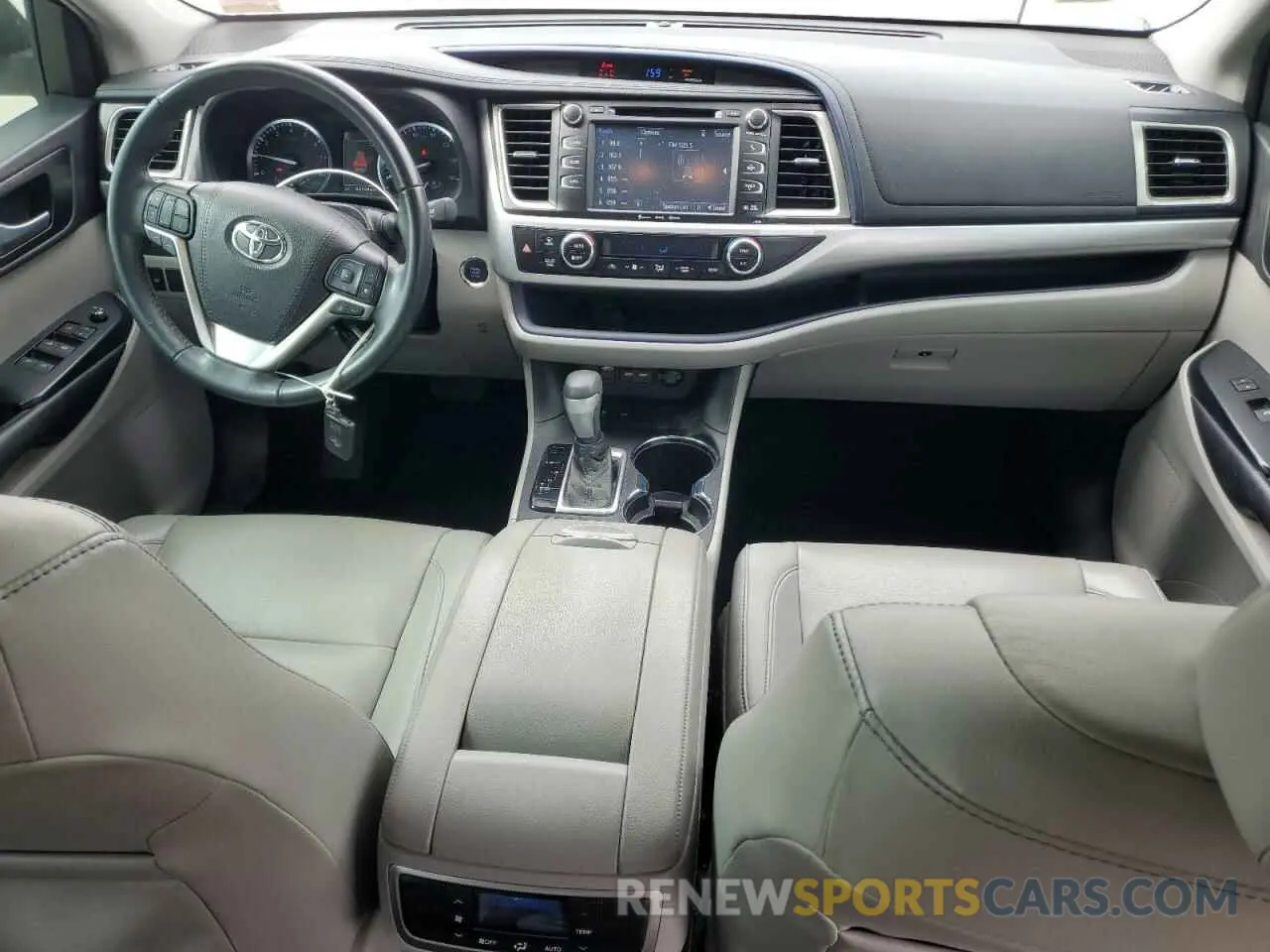 8 fotografías del automóvil dañado 5TDKZRFH0KS329751 TOYOTA HIGHLANDER 2019