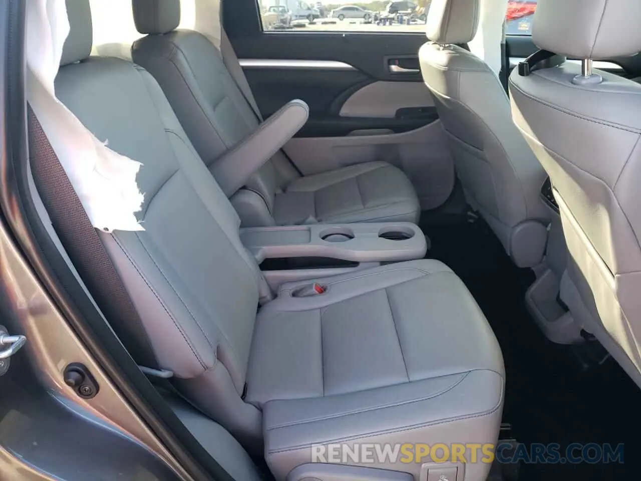 6 fotografías del automóvil dañado 5TDKZRFH0KS554459 TOYOTA HIGHLANDER 2019