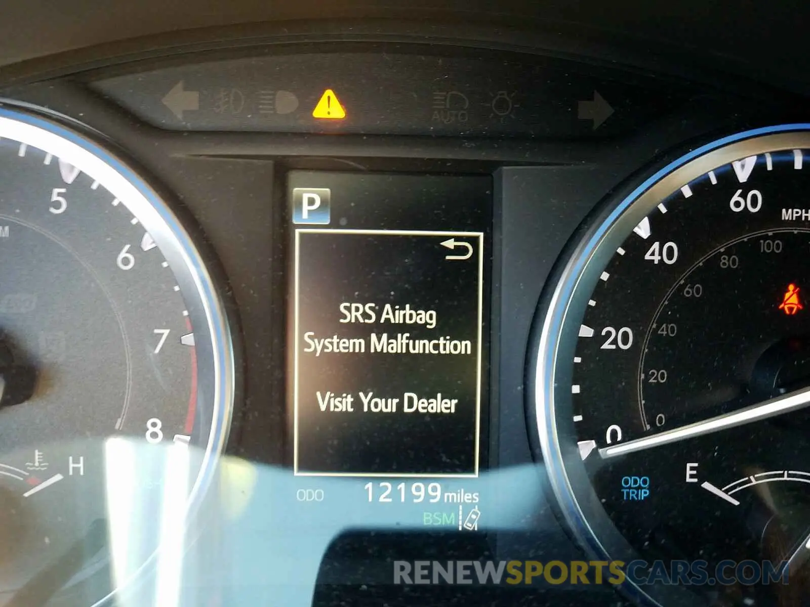 8 fotografías del automóvil dañado 5TDKZRFH1KS324641 TOYOTA HIGHLANDER 2019