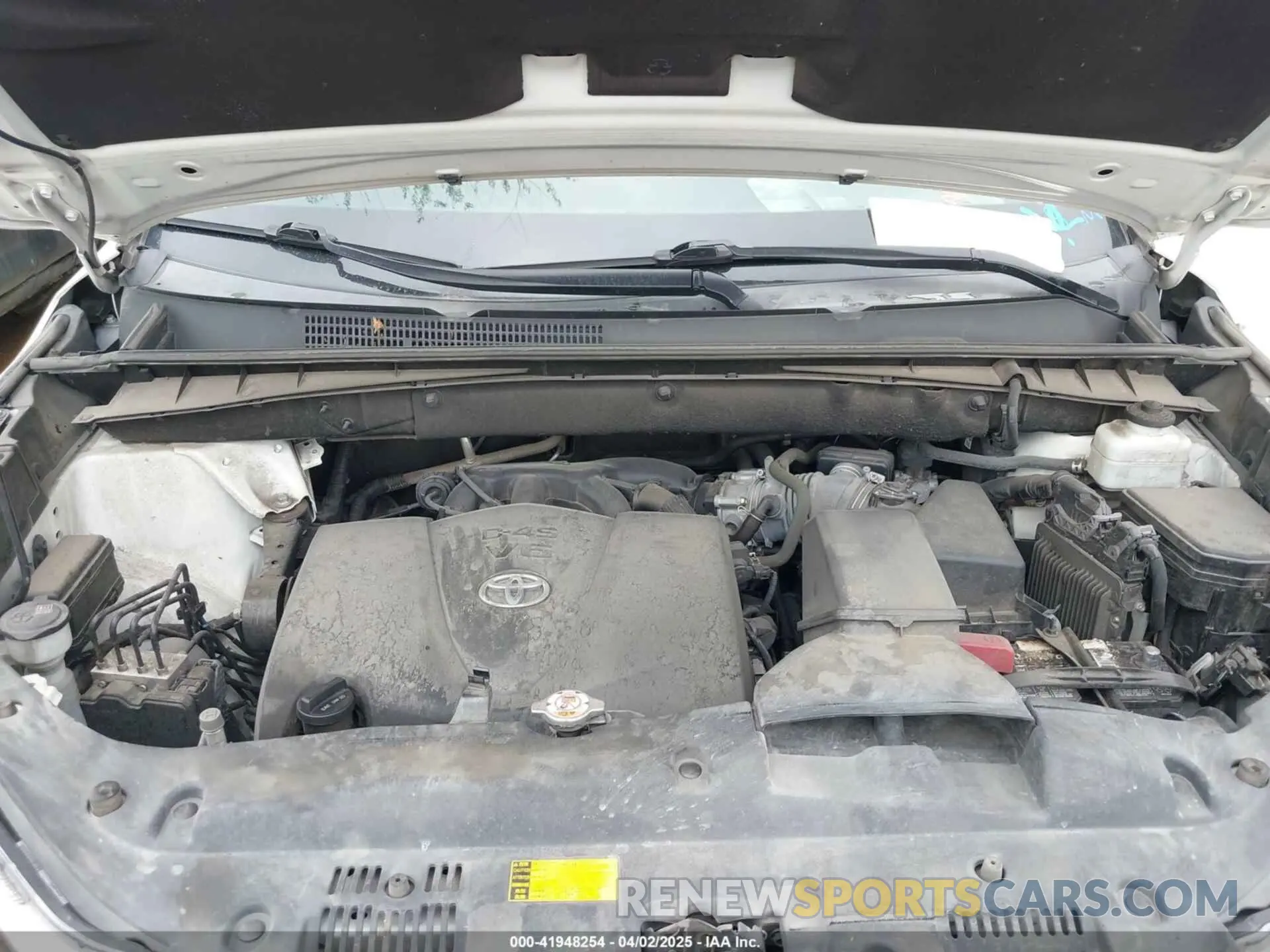 10 fotografías del automóvil dañado 5TDKZRFH1KS329273 TOYOTA HIGHLANDER 2019