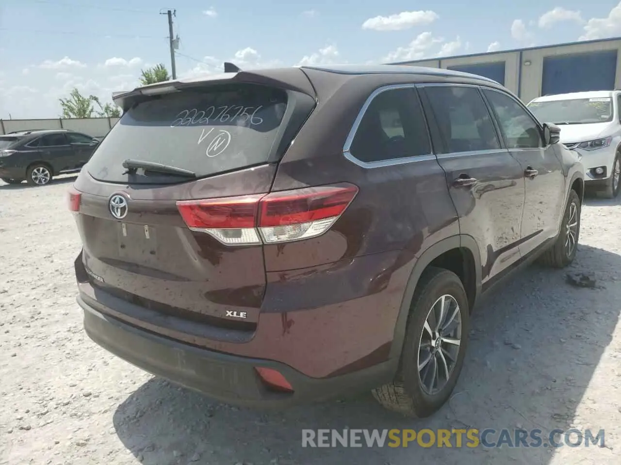 4 fotografías del automóvil dañado 5TDKZRFH1KS349507 TOYOTA HIGHLANDER 2019