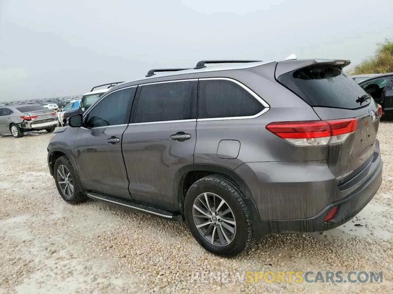 2 fotografías del automóvil dañado 5TDKZRFH1KS571688 TOYOTA HIGHLANDER 2019