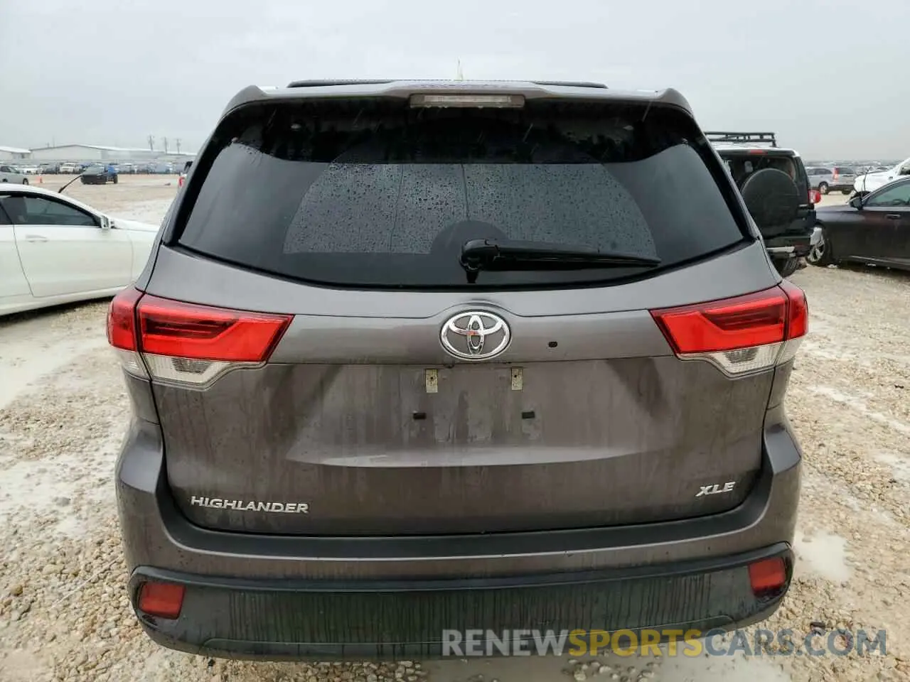 6 fotografías del automóvil dañado 5TDKZRFH1KS571688 TOYOTA HIGHLANDER 2019