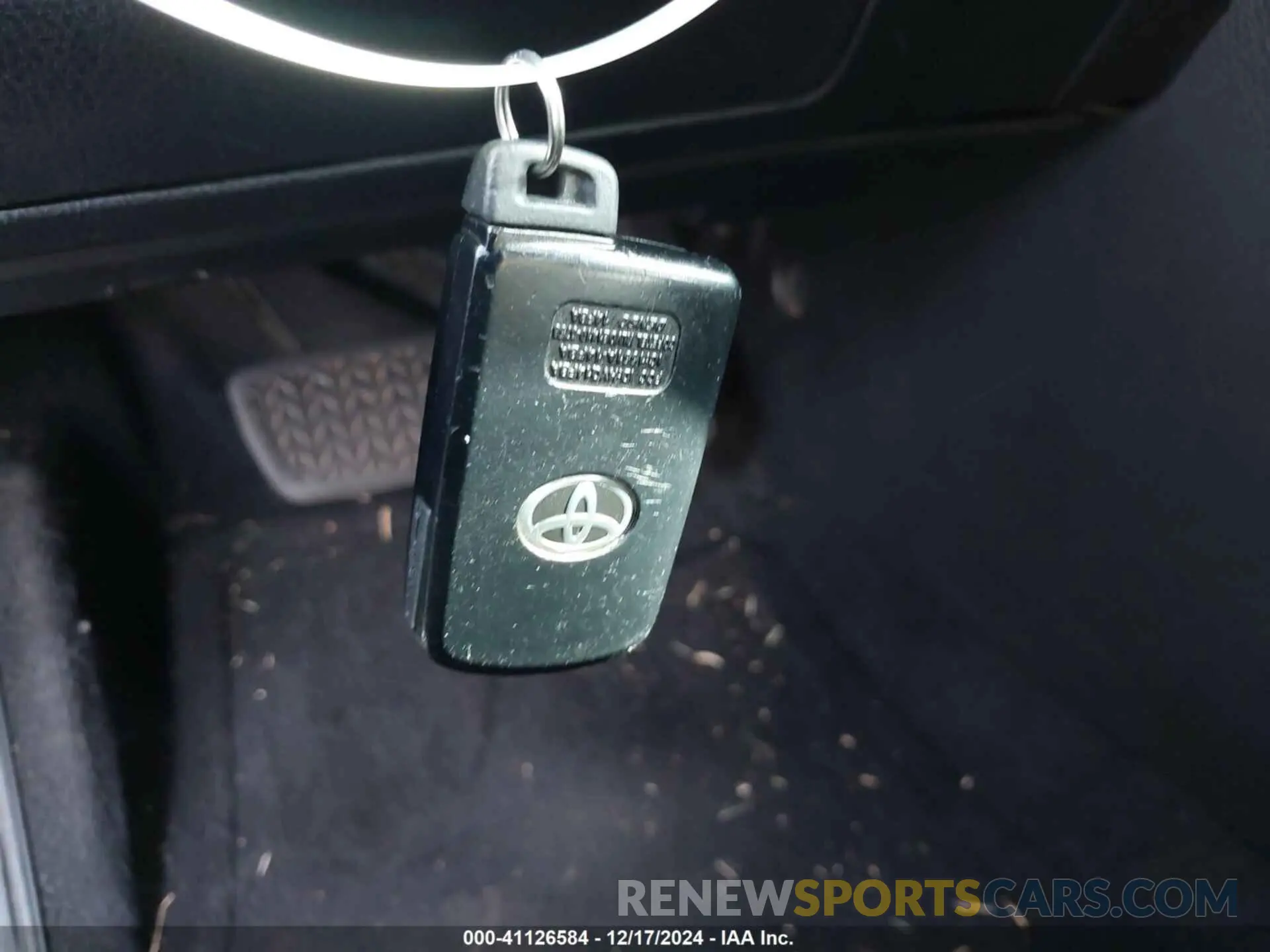 11 fotografías del automóvil dañado 5TDKZRFH1KS572002 TOYOTA HIGHLANDER 2019