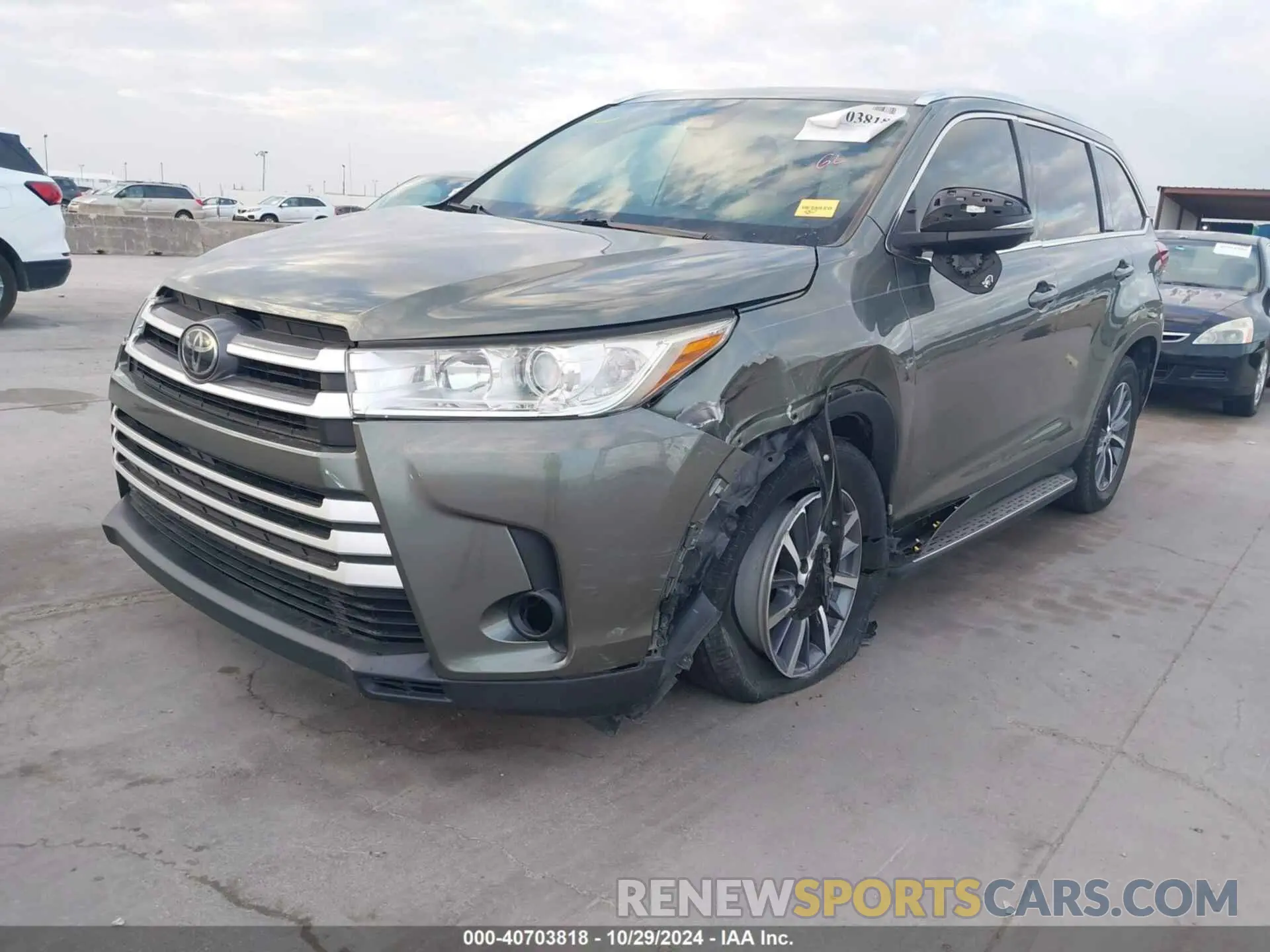 2 fotografías del automóvil dañado 5TDKZRFH2KS296011 TOYOTA HIGHLANDER 2019