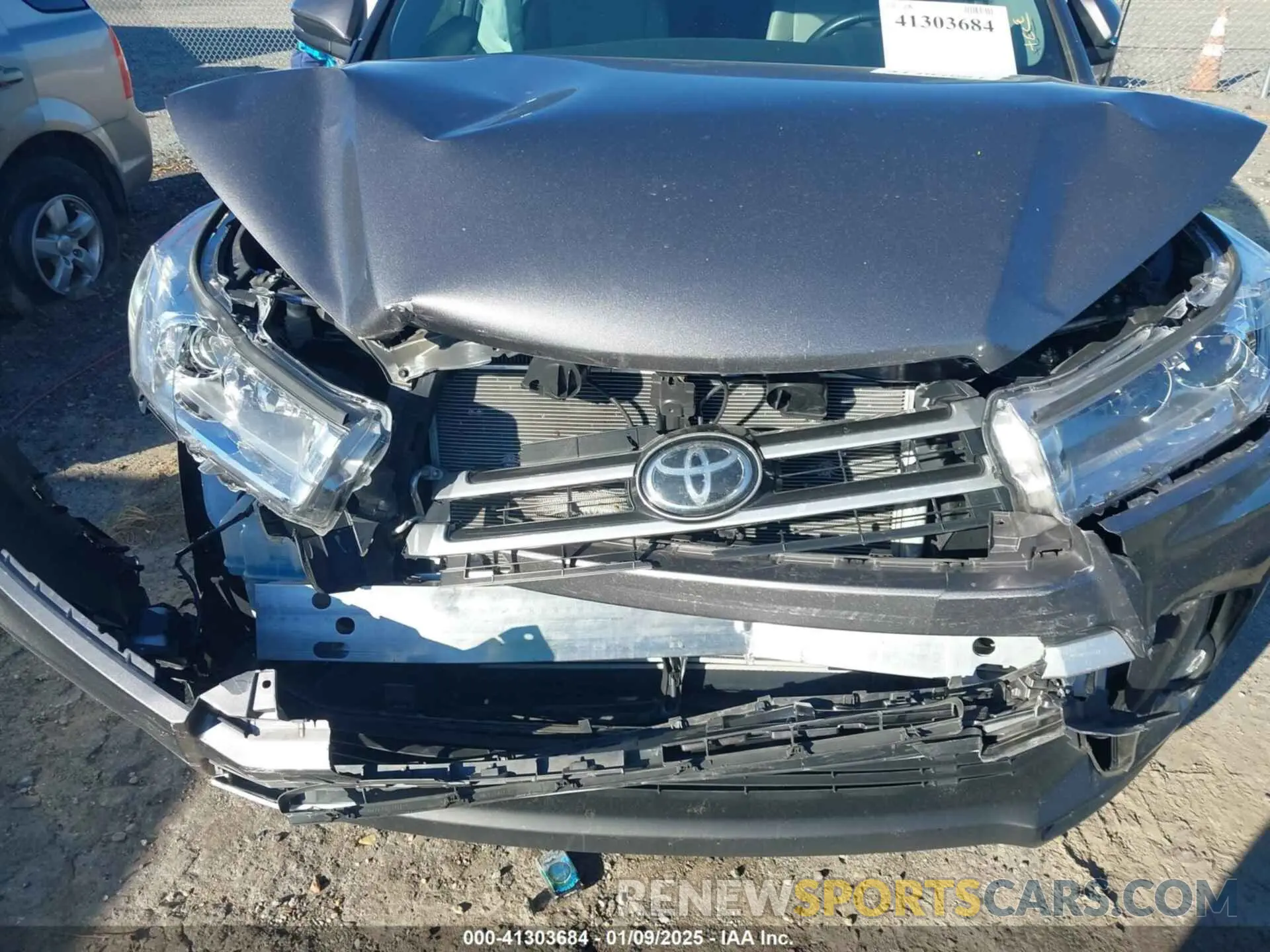 6 fotografías del automóvil dañado 5TDKZRFH2KS338158 TOYOTA HIGHLANDER 2019