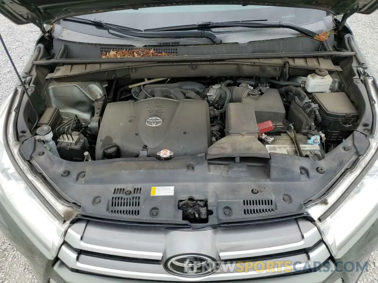 12 fotografías del automóvil dañado 5TDKZRFH2KS363173 TOYOTA HIGHLANDER 2019