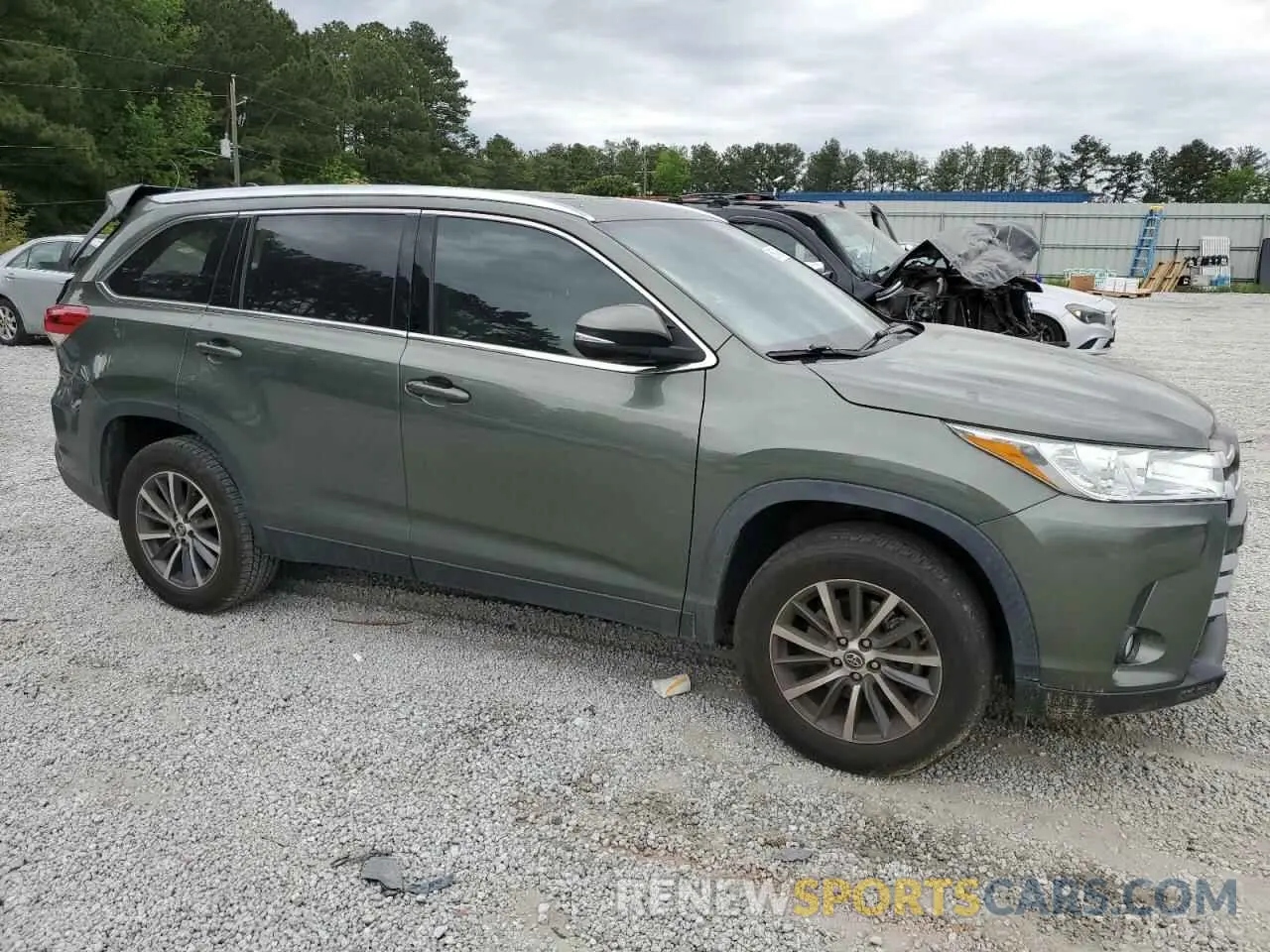 4 fotografías del automóvil dañado 5TDKZRFH2KS363173 TOYOTA HIGHLANDER 2019