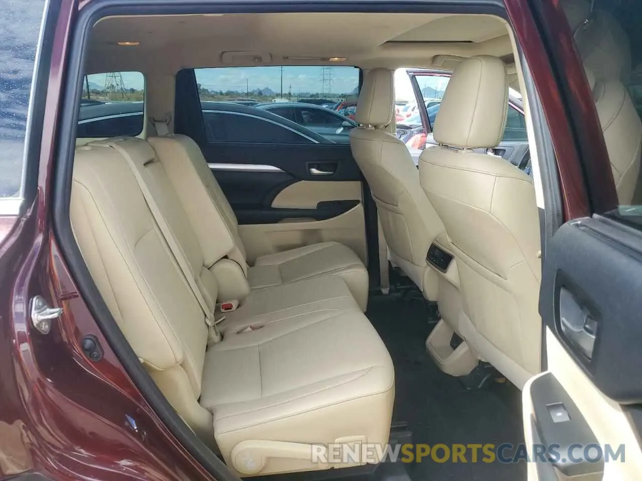 10 fotografías del automóvil dañado 5TDKZRFH3KS308523 TOYOTA HIGHLANDER 2019