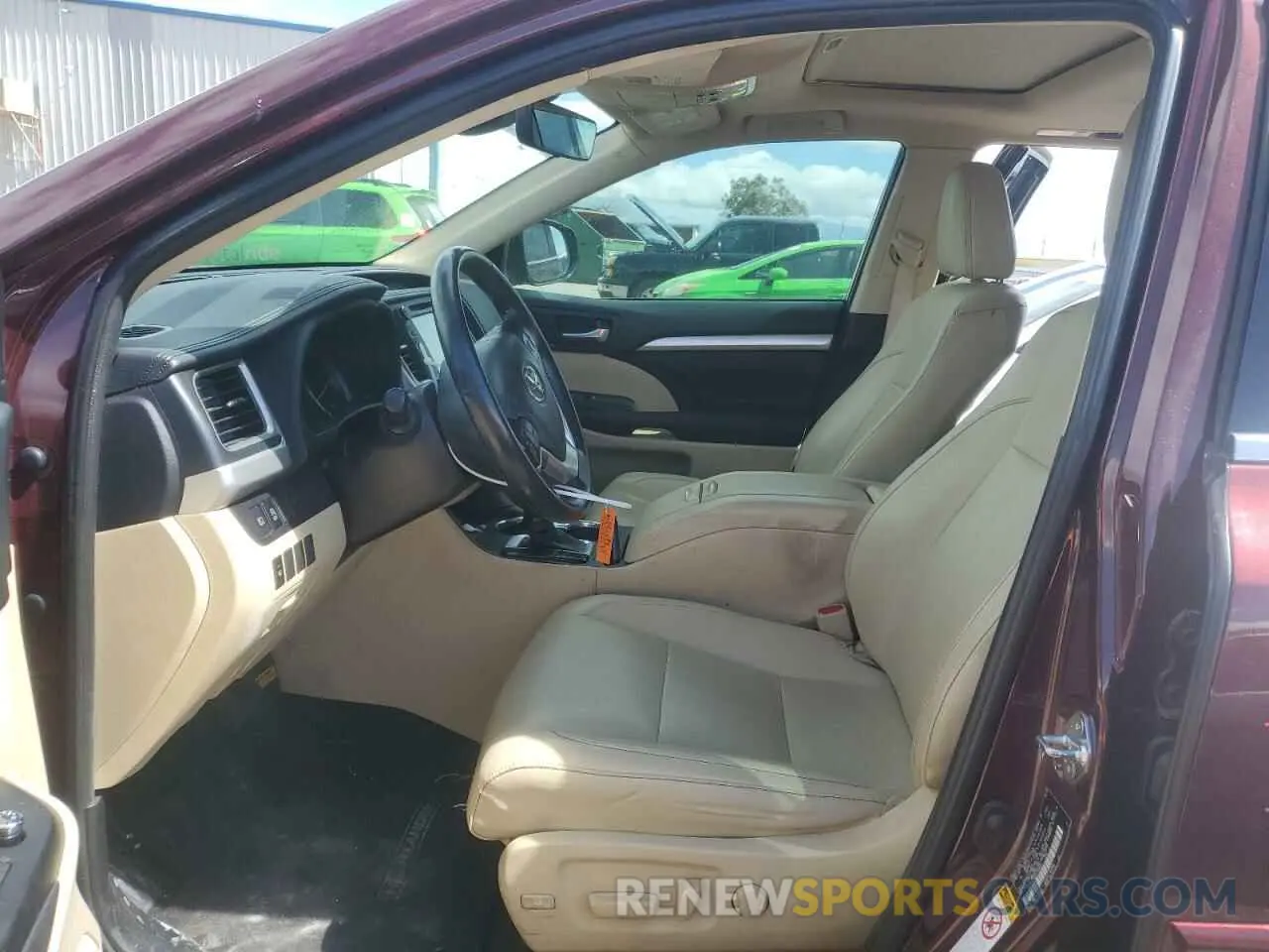7 fotografías del automóvil dañado 5TDKZRFH3KS308523 TOYOTA HIGHLANDER 2019