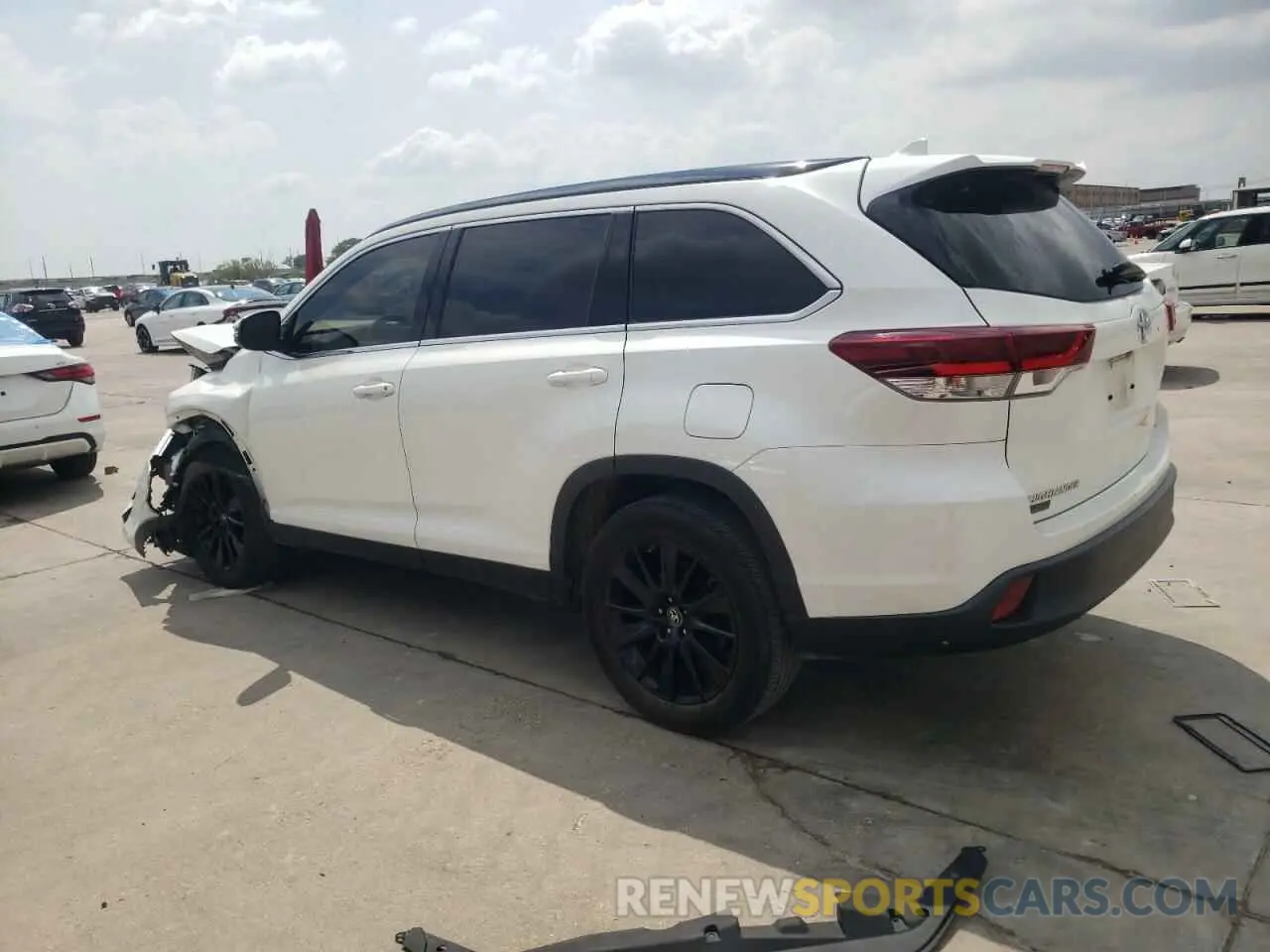 2 fotografías del automóvil dañado 5TDKZRFH3KS570607 TOYOTA HIGHLANDER 2019