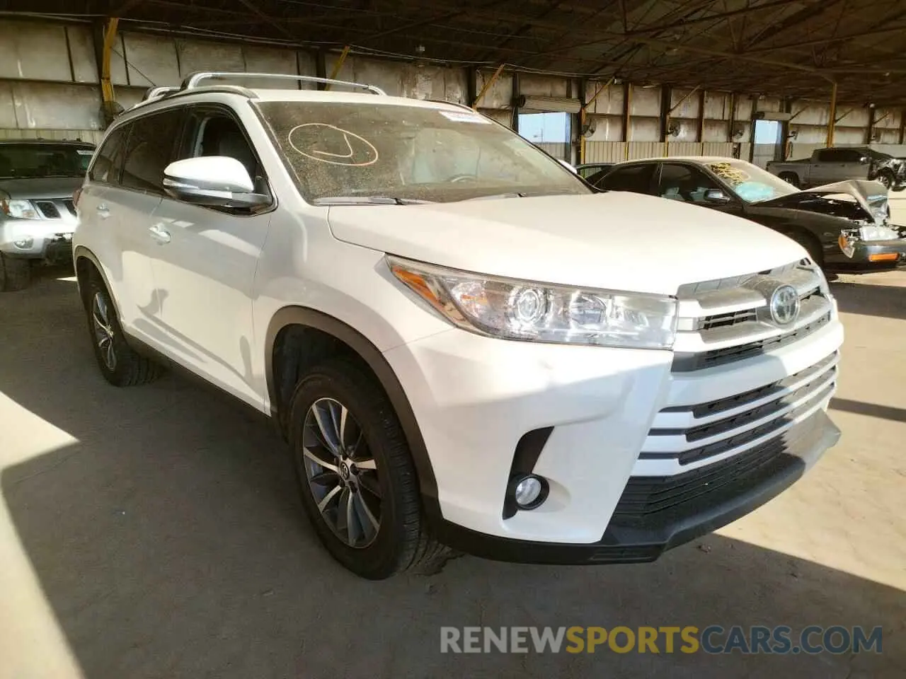 1 fotografías del automóvil dañado 5TDKZRFH4KS570924 TOYOTA HIGHLANDER 2019