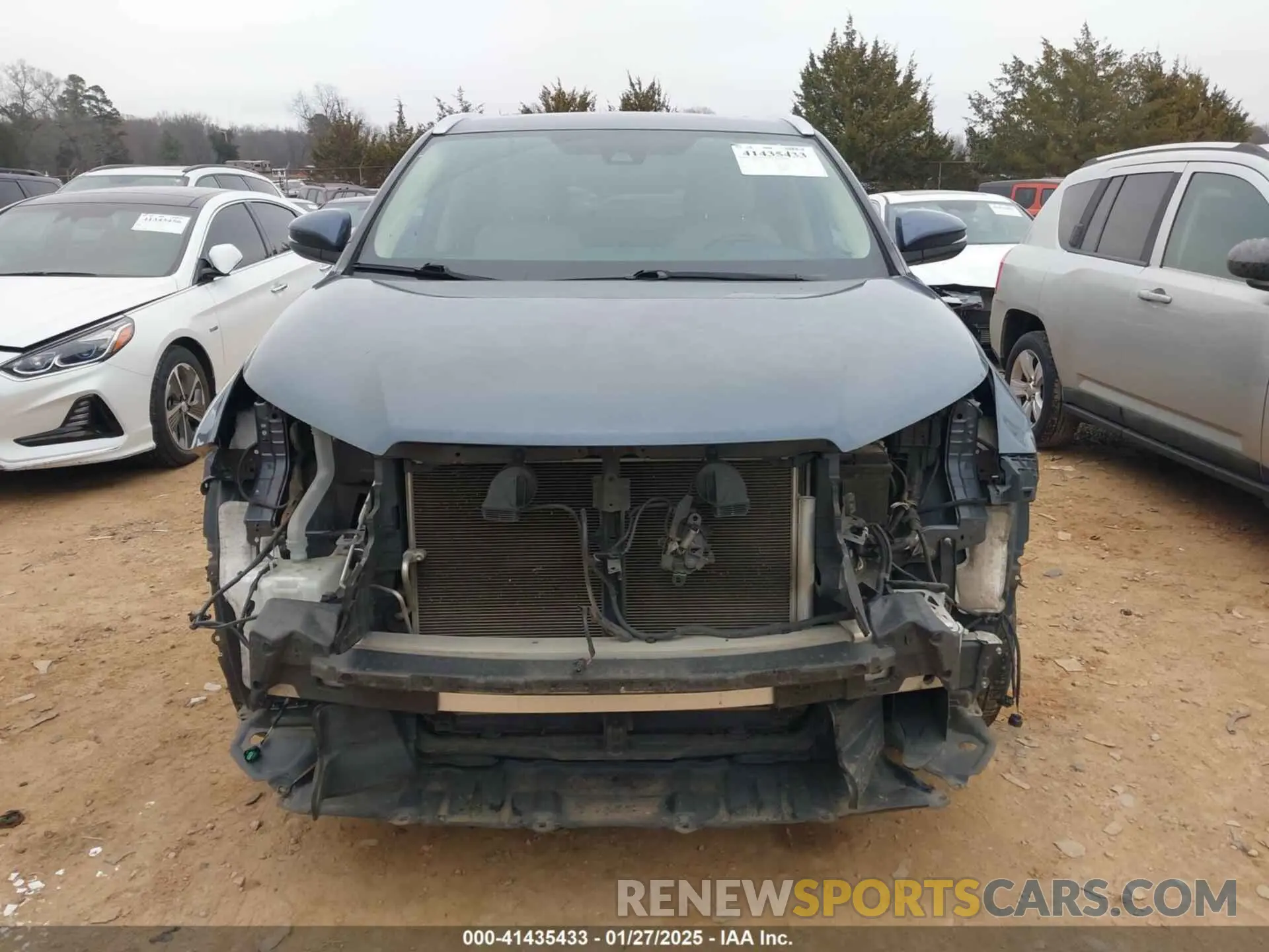 12 fotografías del automóvil dañado 5TDKZRFH5KS317479 TOYOTA HIGHLANDER 2019