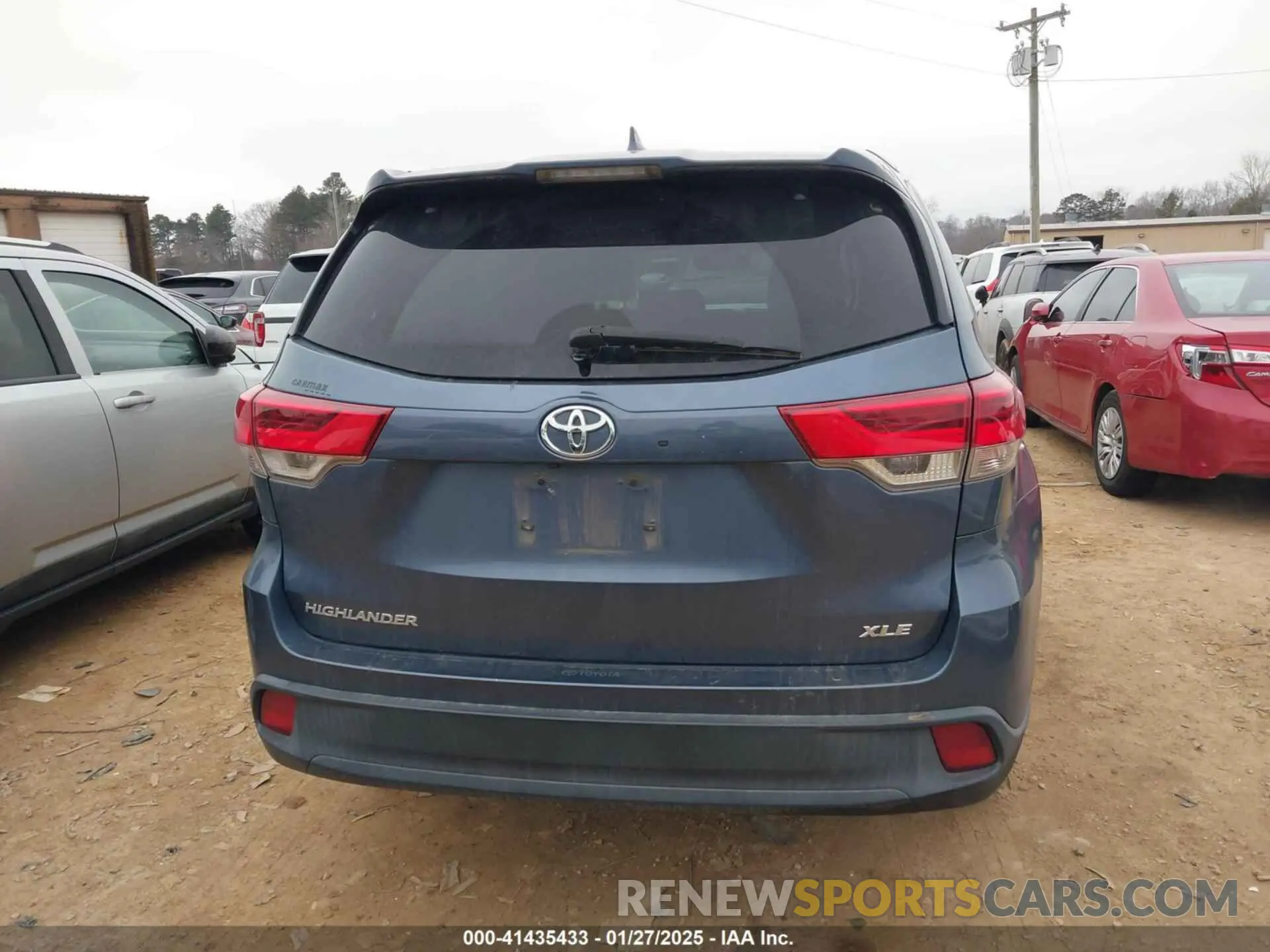 16 fotografías del automóvil dañado 5TDKZRFH5KS317479 TOYOTA HIGHLANDER 2019