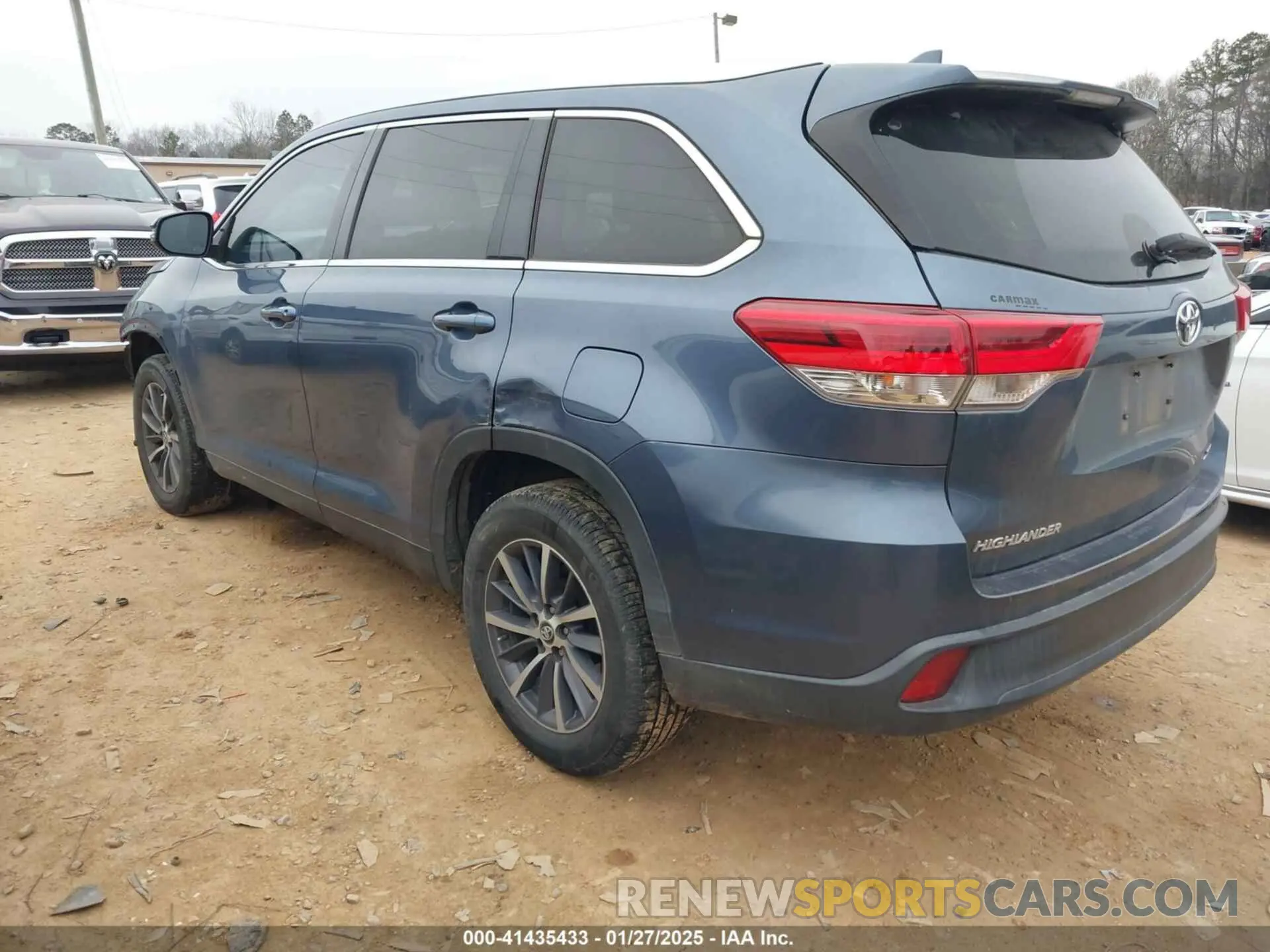 3 fotografías del automóvil dañado 5TDKZRFH5KS317479 TOYOTA HIGHLANDER 2019