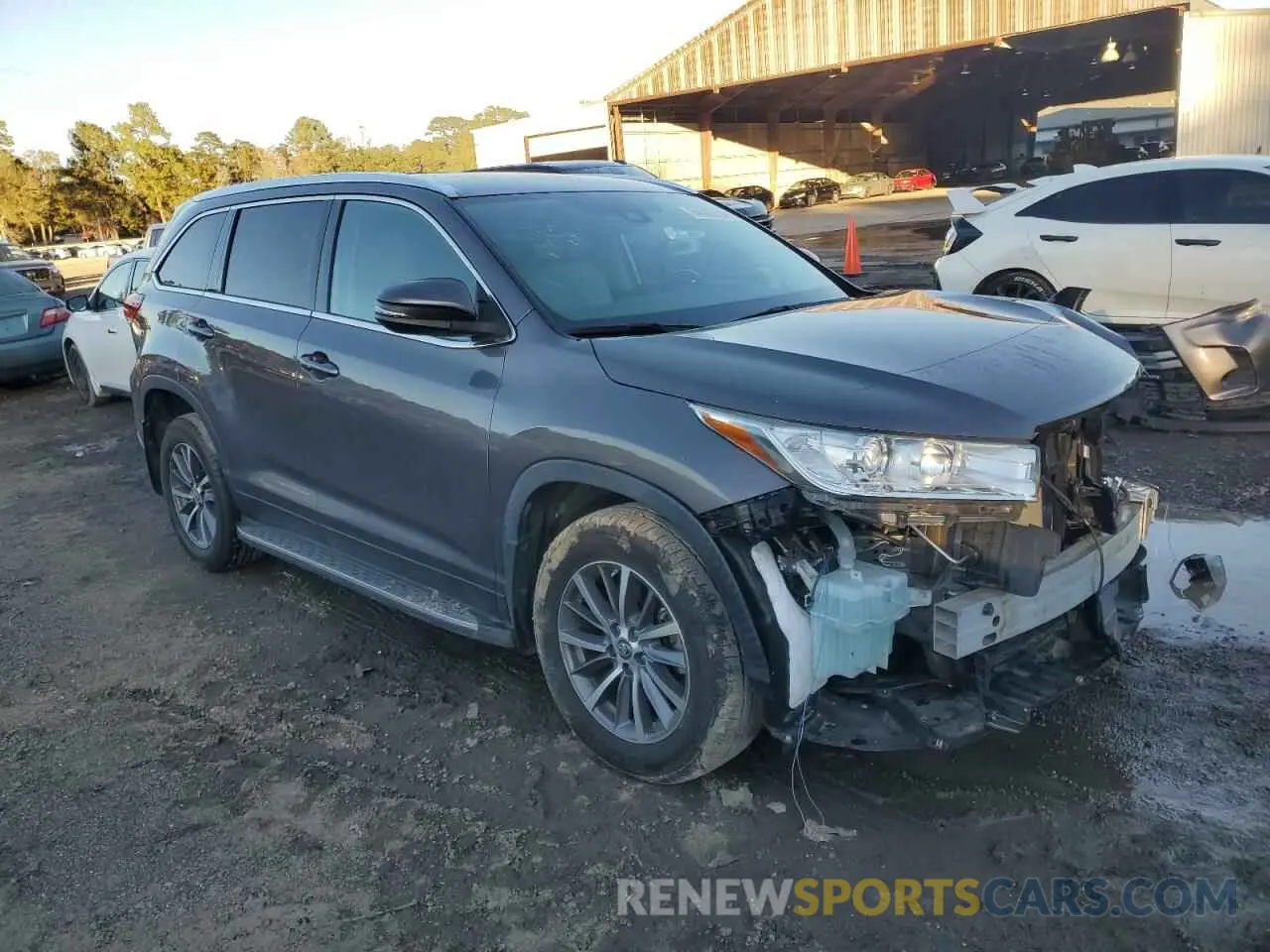 4 fotografías del automóvil dañado 5TDKZRFH5KS335660 TOYOTA HIGHLANDER 2019