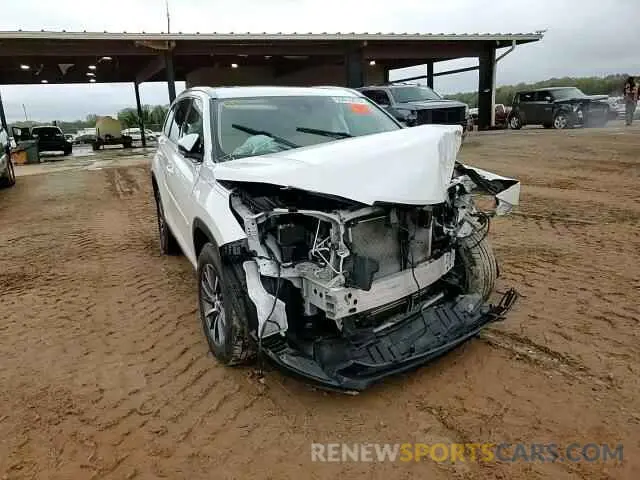 14 fotografías del automóvil dañado 5TDKZRFH5KS553176 TOYOTA HIGHLANDER 2019