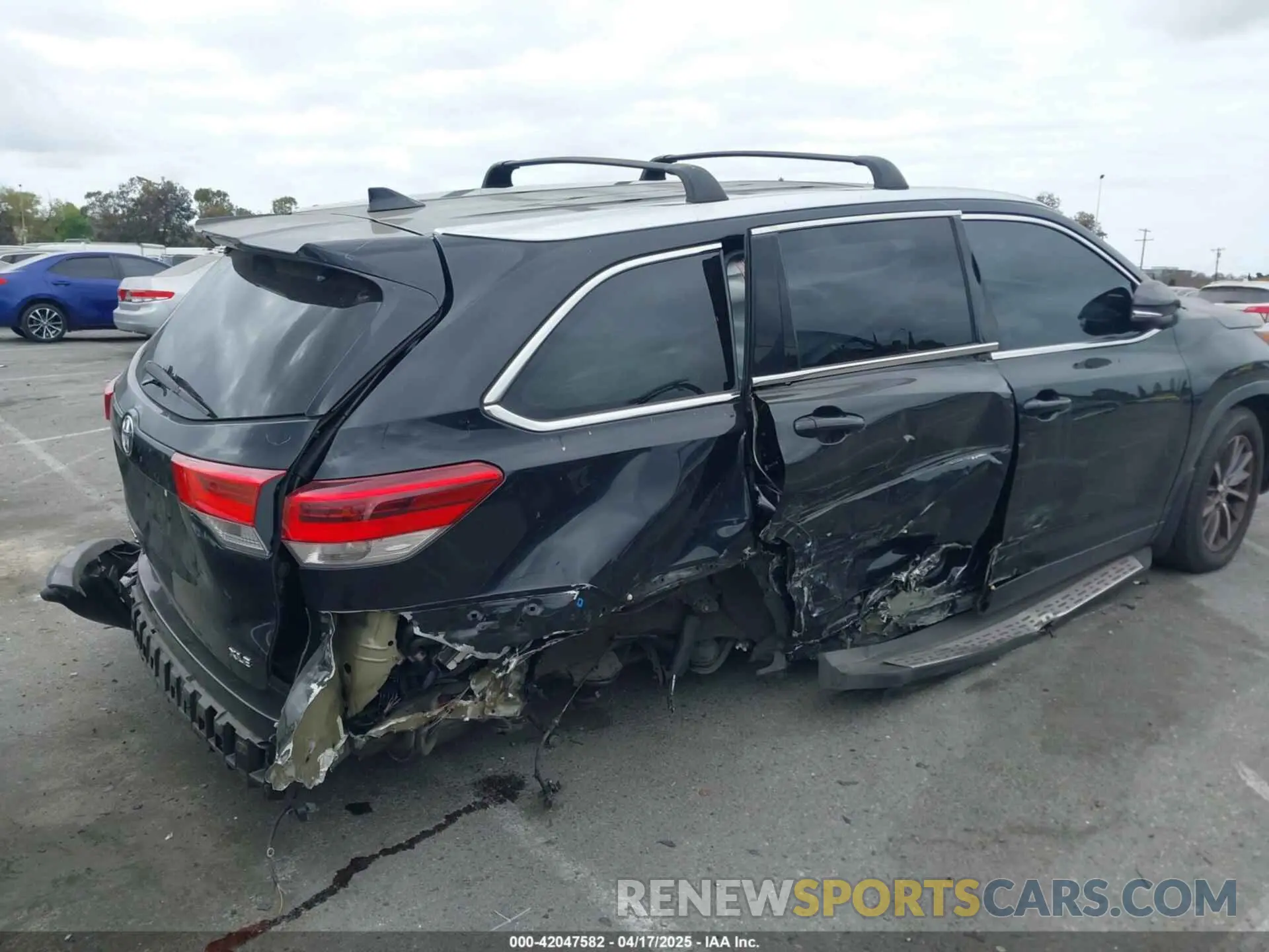 6 fotografías del automóvil dañado 5TDKZRFH5KS572312 TOYOTA HIGHLANDER 2019