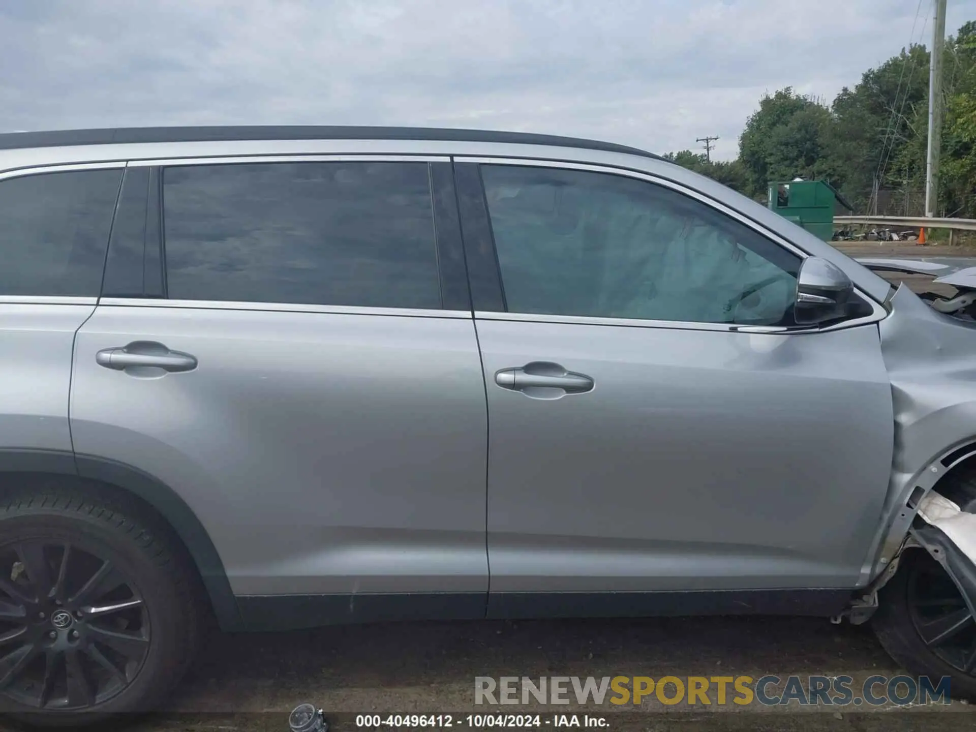 13 fotografías del automóvil dañado 5TDKZRFH6KS356646 TOYOTA HIGHLANDER 2019
