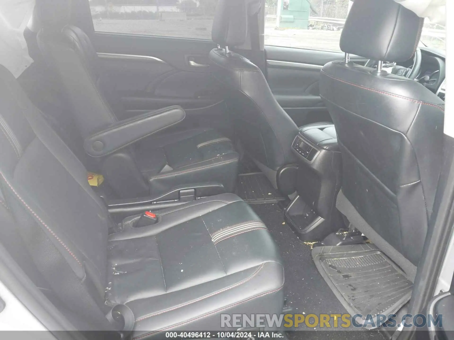 8 fotografías del automóvil dañado 5TDKZRFH6KS356646 TOYOTA HIGHLANDER 2019