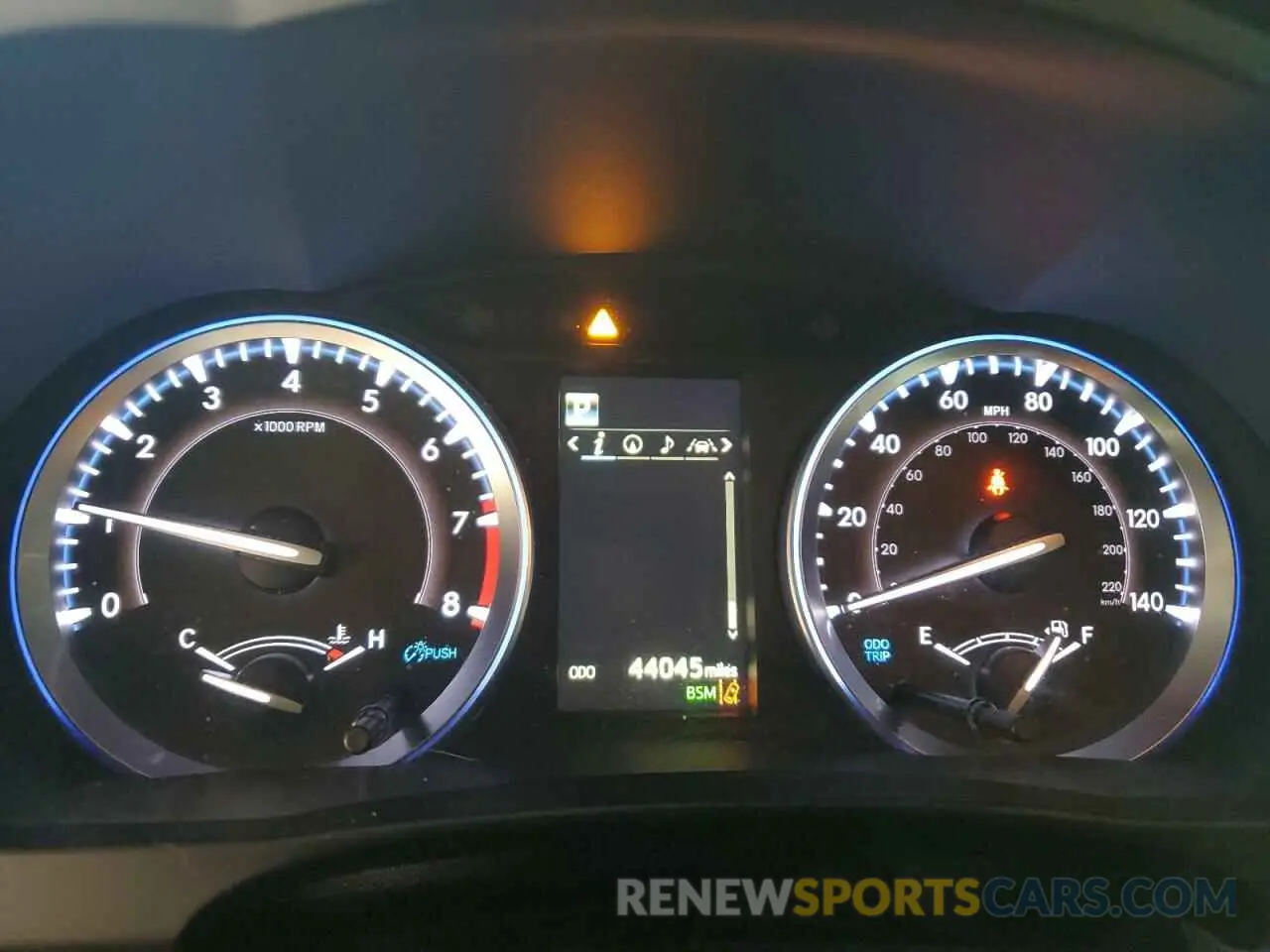 9 fotografías del automóvil dañado 5TDKZRFH7KS322697 TOYOTA HIGHLANDER 2019