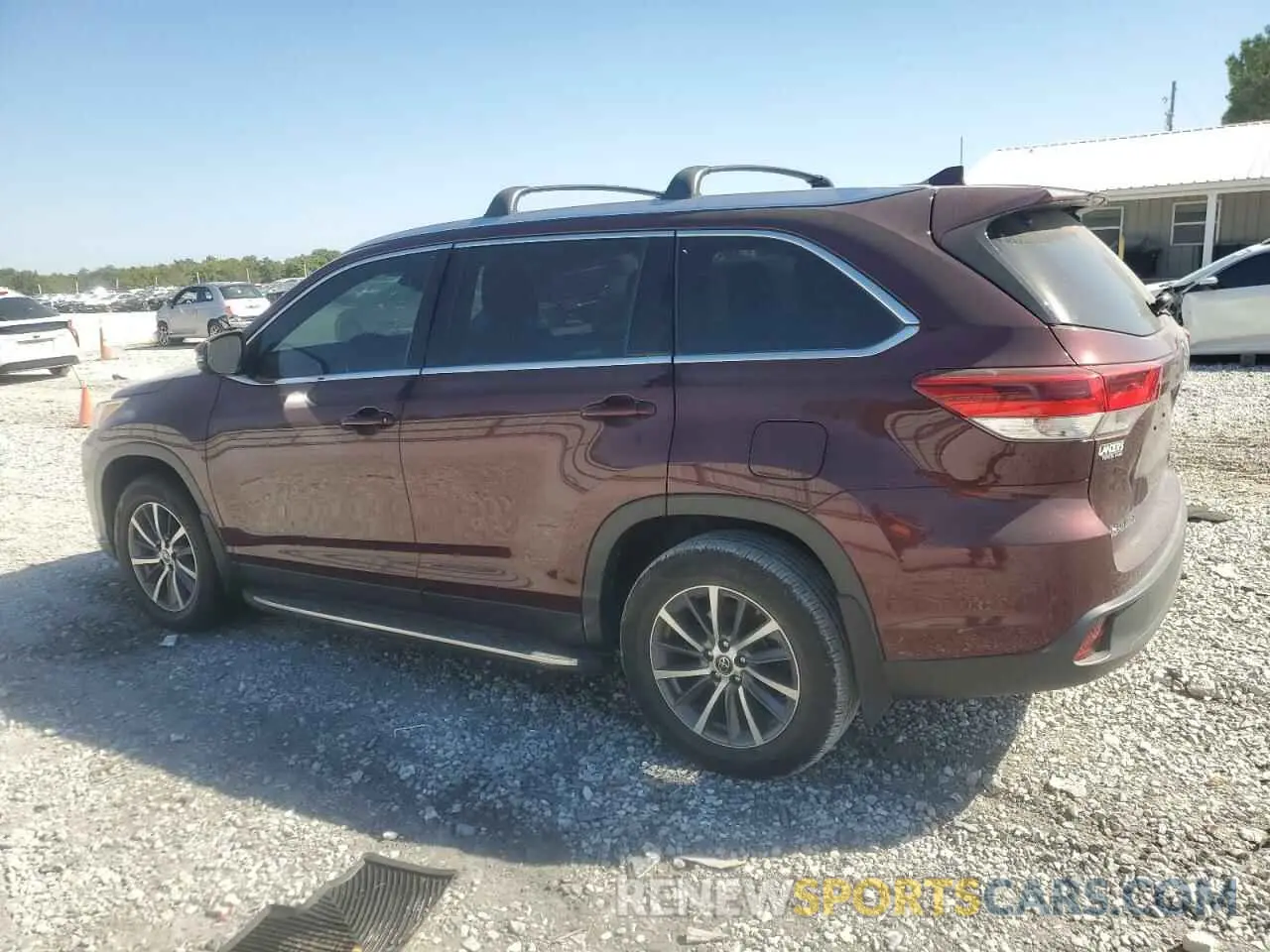 2 fotografías del automóvil dañado 5TDKZRFH7KS338348 TOYOTA HIGHLANDER 2019
