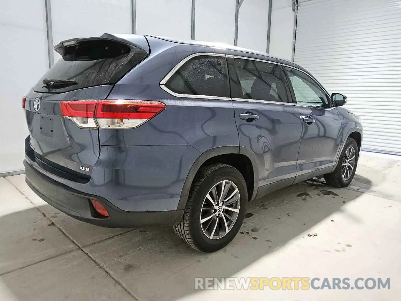 3 fotografías del automóvil dañado 5TDKZRFH7KS343727 TOYOTA HIGHLANDER 2019
