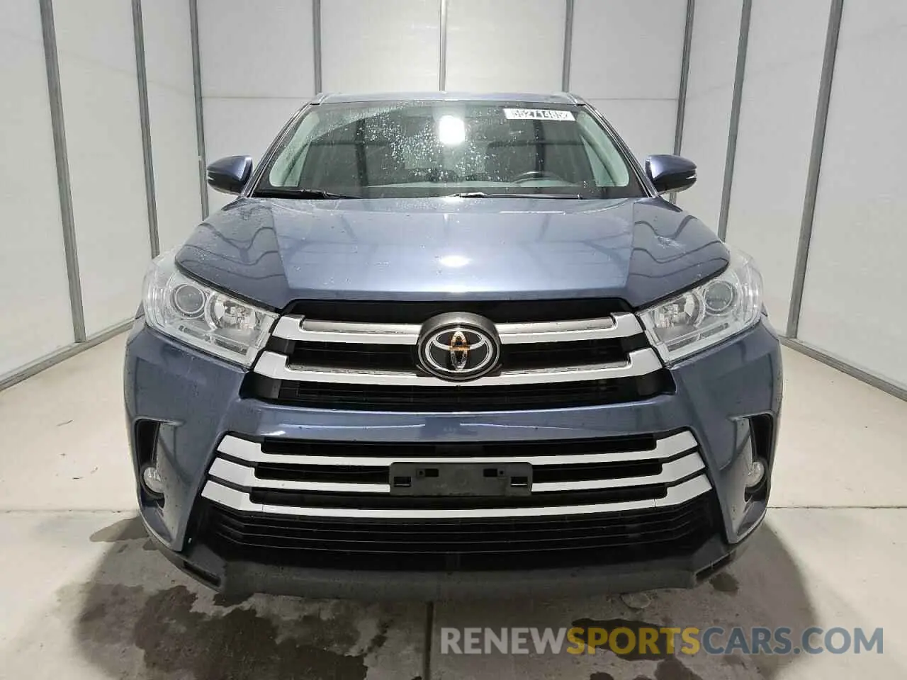 5 fotografías del automóvil dañado 5TDKZRFH7KS343727 TOYOTA HIGHLANDER 2019
