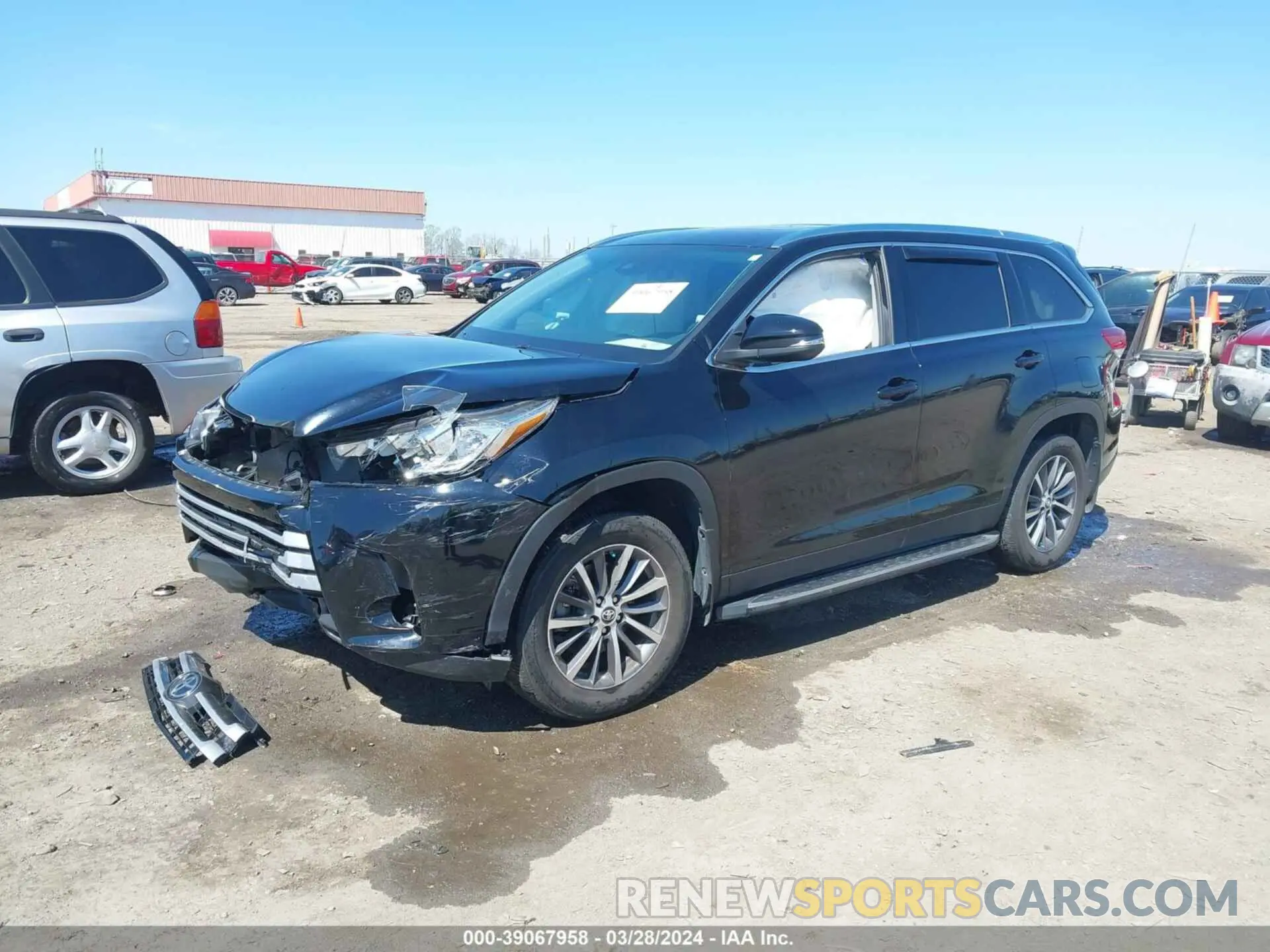 2 fotografías del automóvil dañado 5TDKZRFH7KS349382 TOYOTA HIGHLANDER 2019
